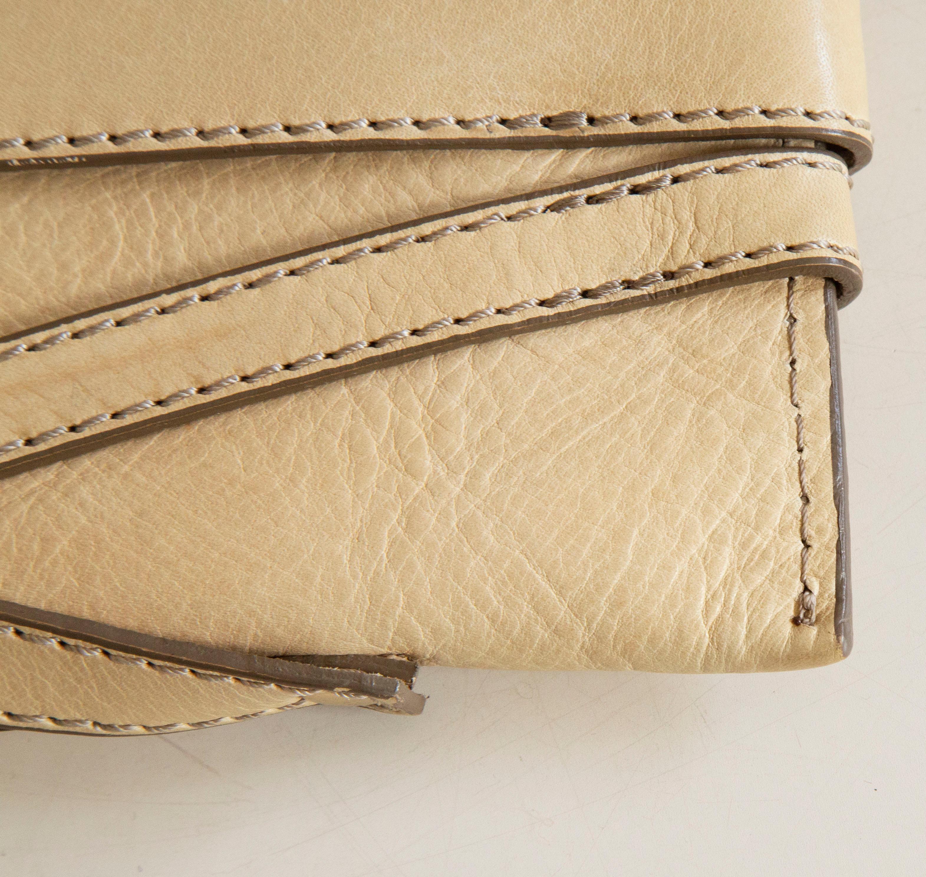 2000s Burberry Bridle Beige Leather Clutch Shoulder Bag For Sale 5