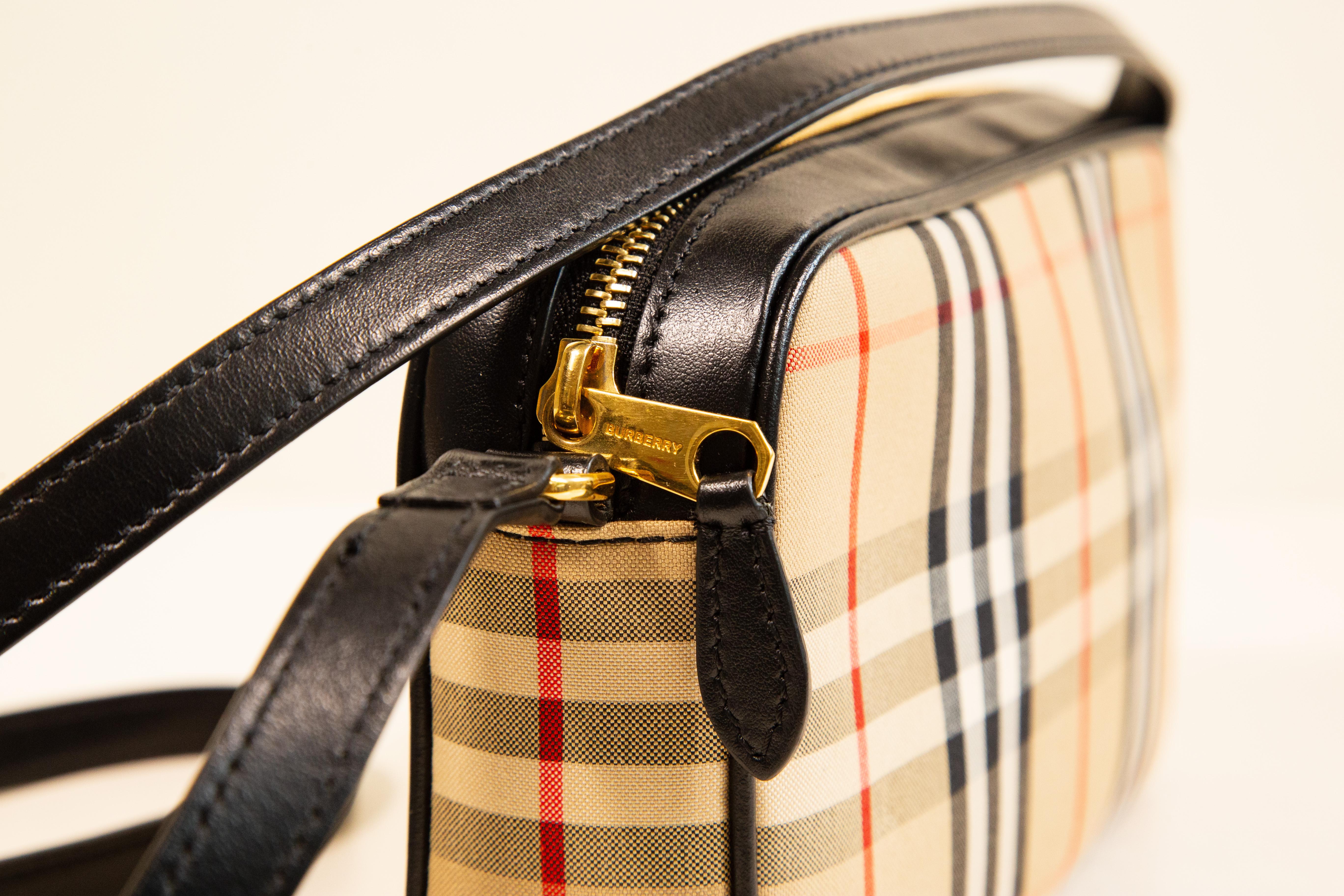 Women's or Men's 2000s Burberry Classic Check Canvas Camera Crossbody Bag For Sale