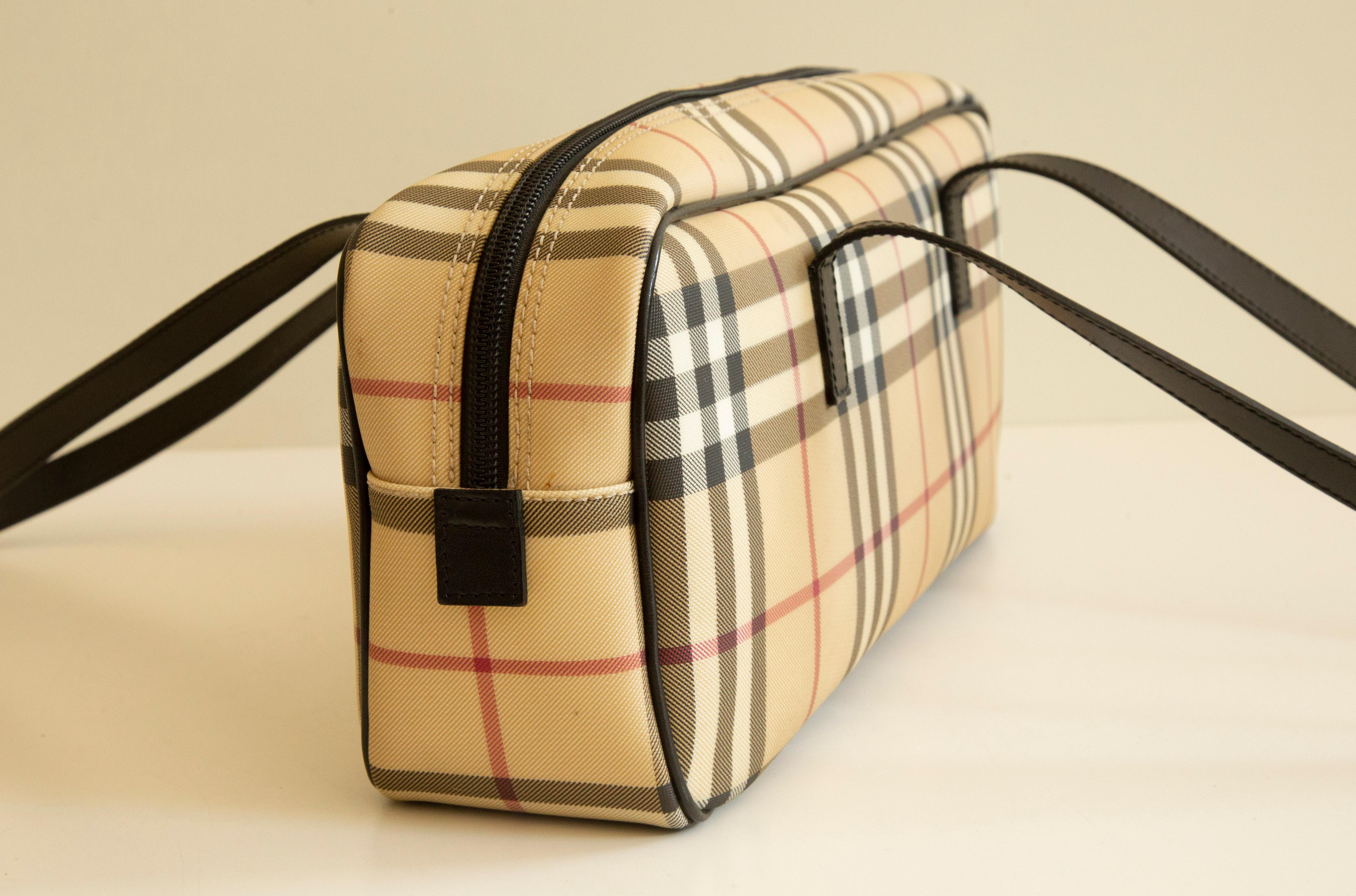 2000s Burberry Classic Check Shoulder Bag For Sale 5