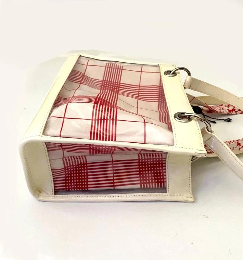 2000s Burberry Clear Perspex Floral Red White Nova Check Shoulder Bag For Sale 2