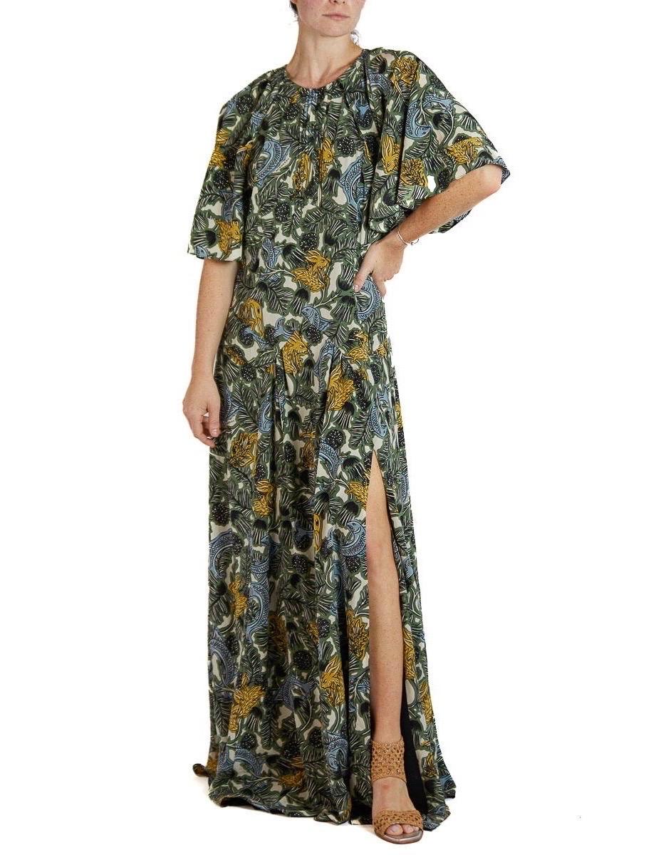 2000S BURBERRY Green & Black Silk Crepe De Chine '40S Tropical Print Dress With In Excellent Condition For Sale In New York, NY