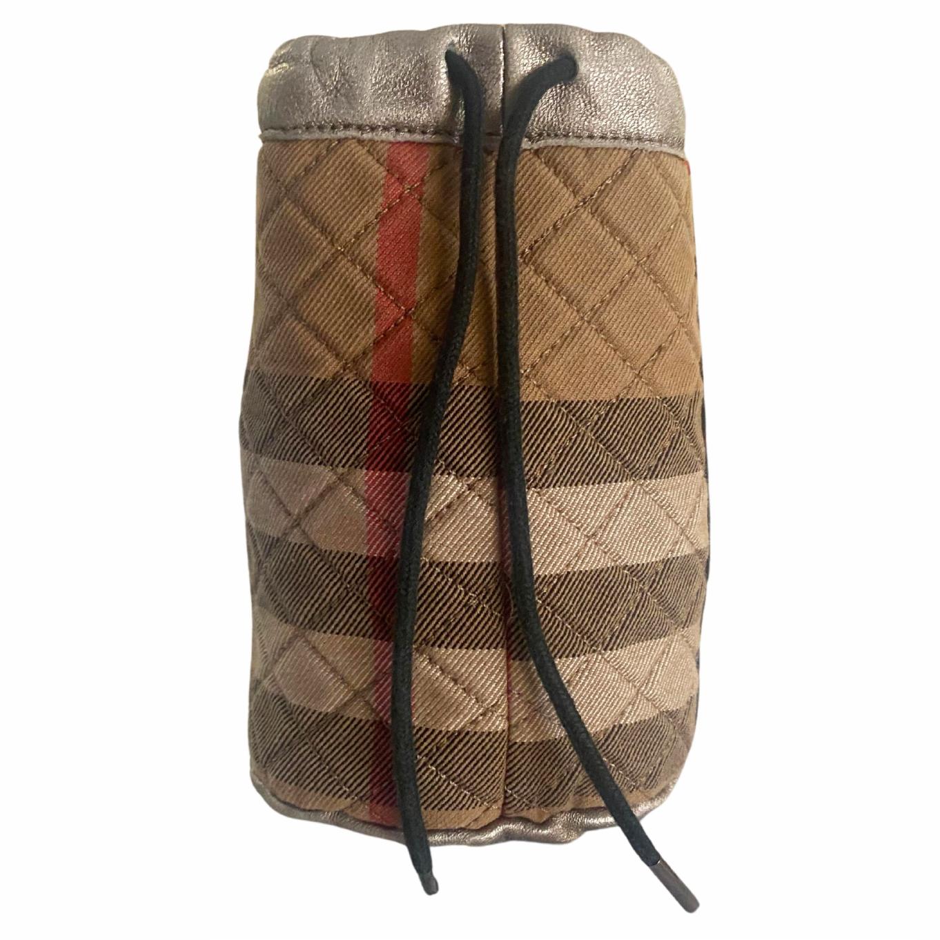 2000s Burberry Nova Check Cloth Quilt Pouch In Good Condition In London, GB