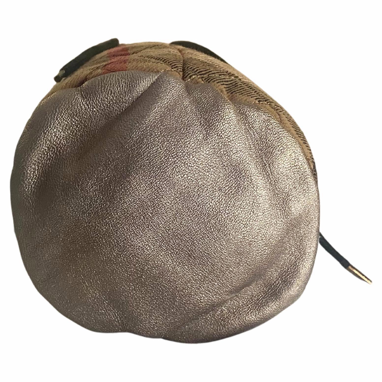 Women's or Men's 2000s Burberry Nova Check Cloth Quilt Pouch