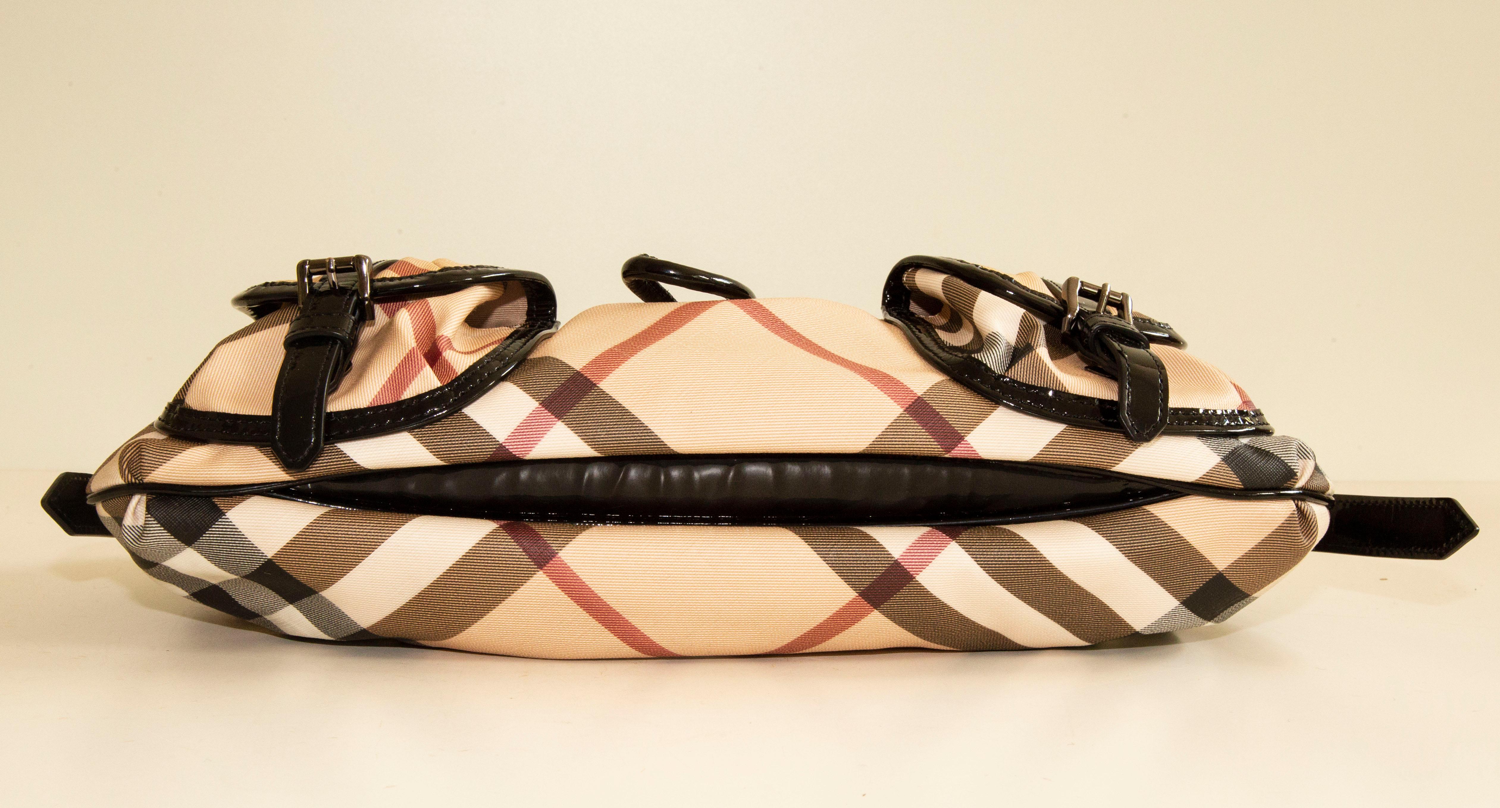 Beige 2000s Burberry Nova Check Coated Canvas Shoulder Bag For Sale