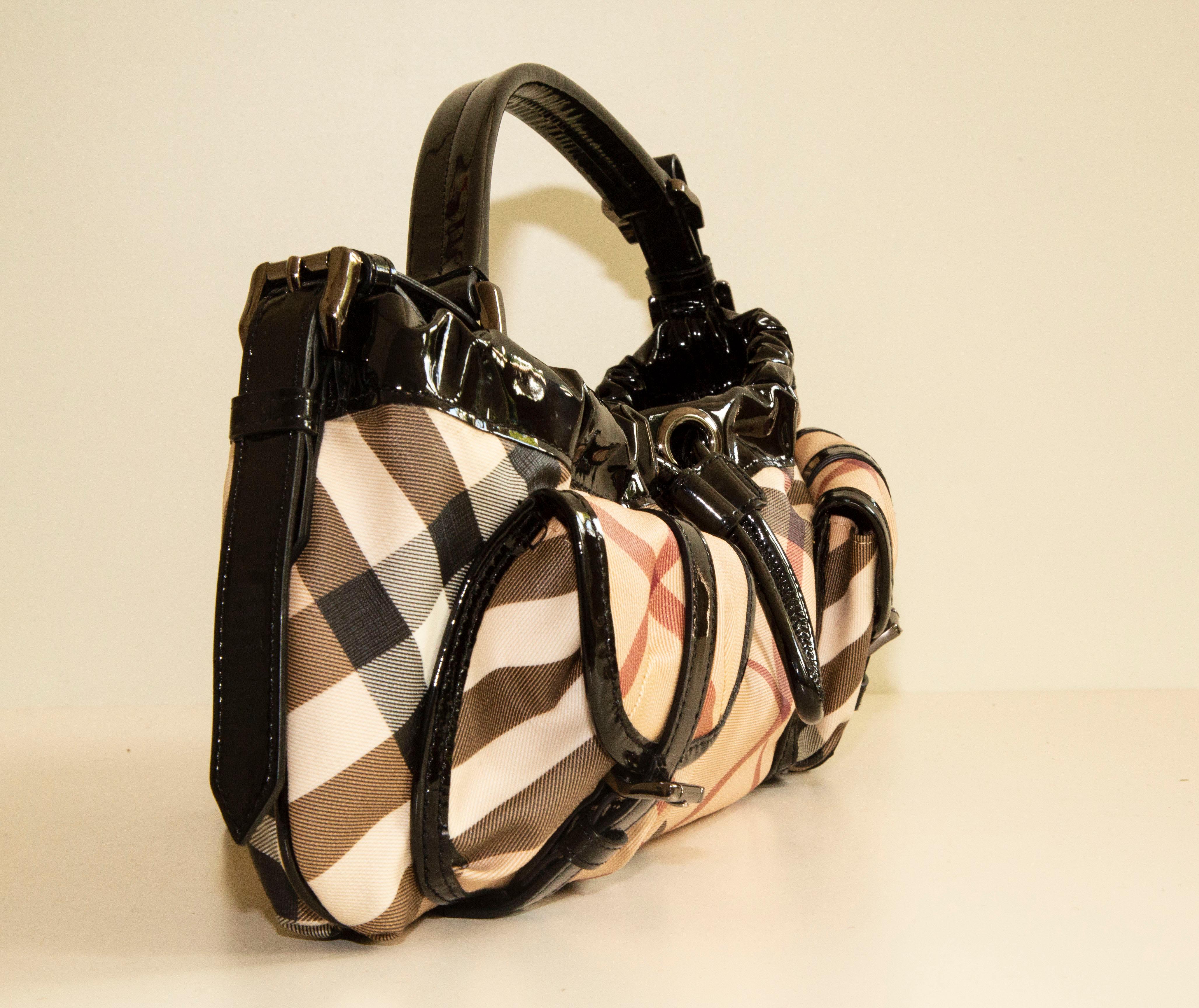 2000s Burberry Nova Check Coated Canvas Shoulder Bag For Sale 1