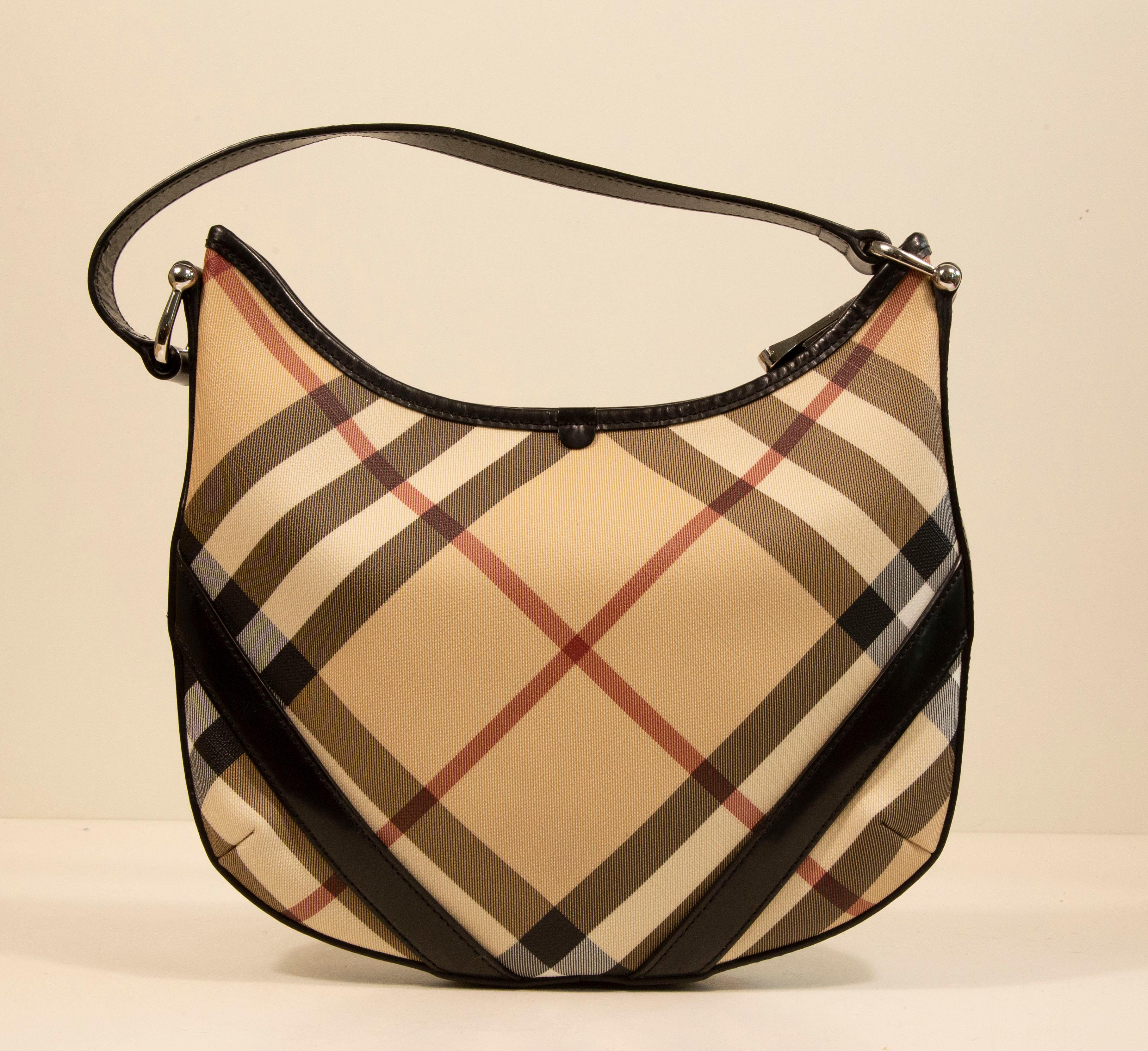 Brown 2000s Burberry Nova Check PVC and Black Leather Hobo Bag For Sale