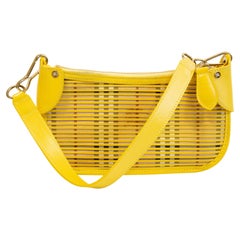 Sac/pochette Burberry des années 2000 en PVC et cuir jaune