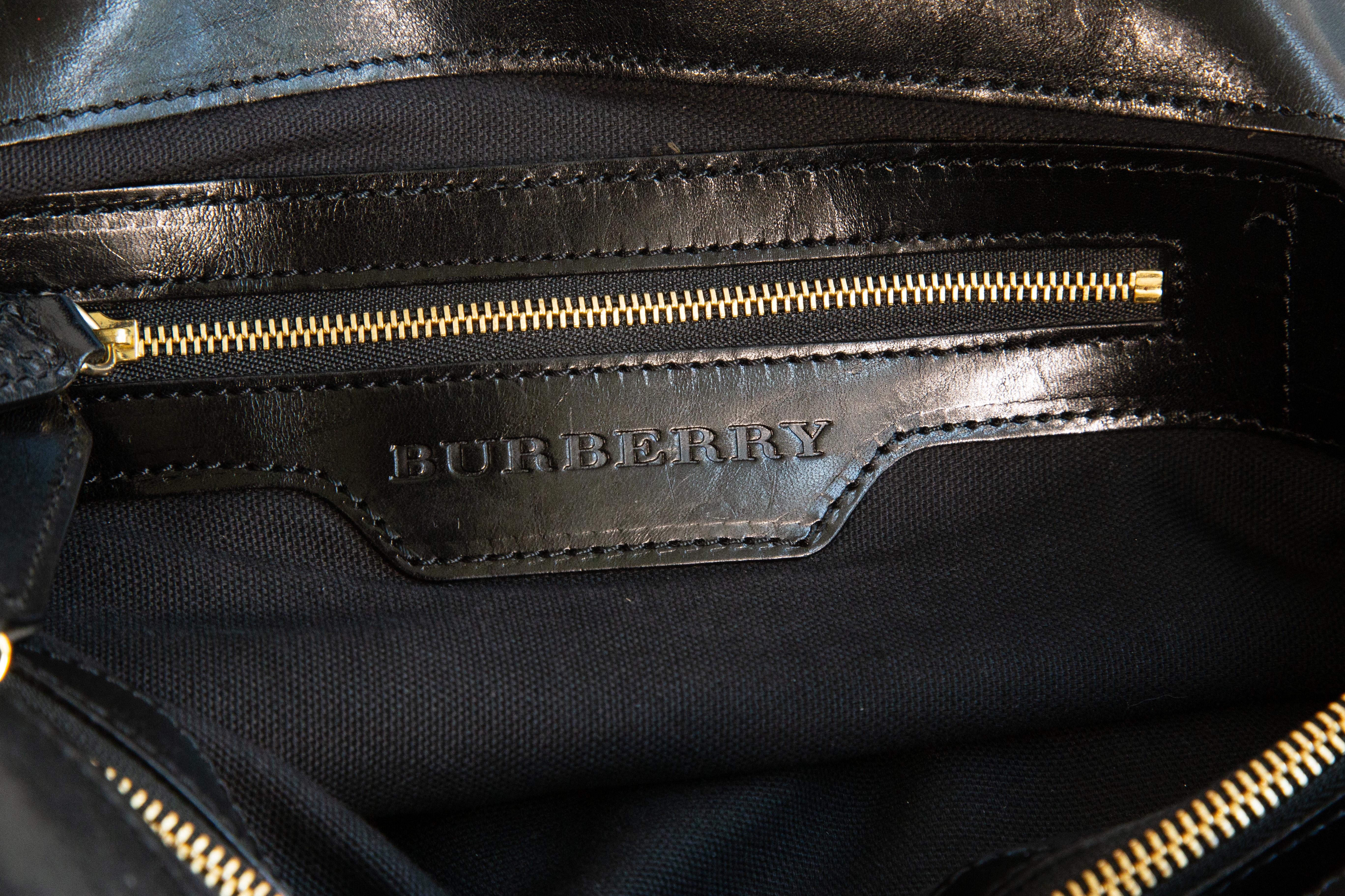 2000s Burberry Shoulder Bag in Multicolor Check Canvas For Sale 5