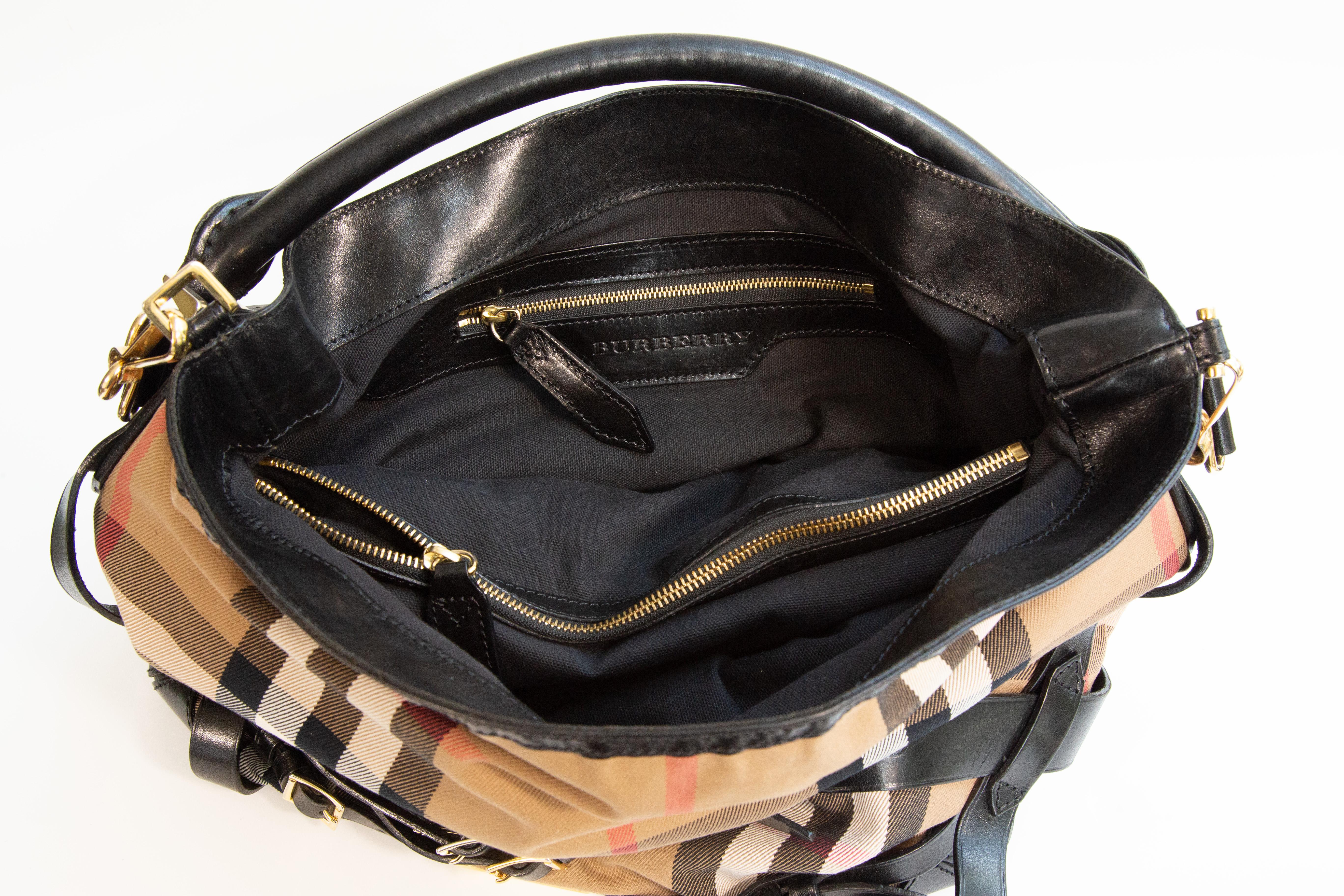 2000s Burberry Shoulder Bag in Multicolor Check Canvas For Sale 8