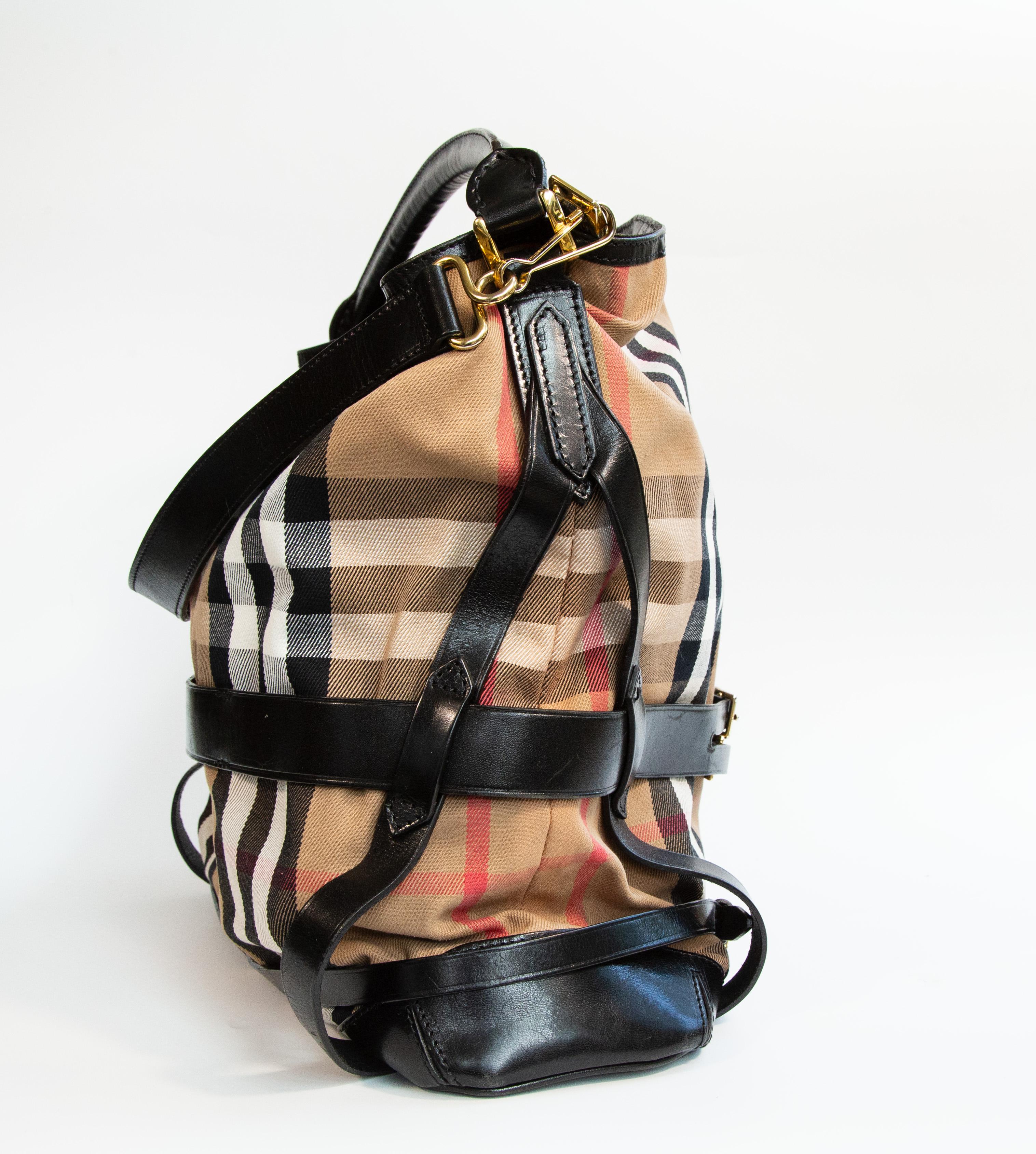 Brown 2000s Burberry Shoulder Bag in Multicolor Check Canvas For Sale