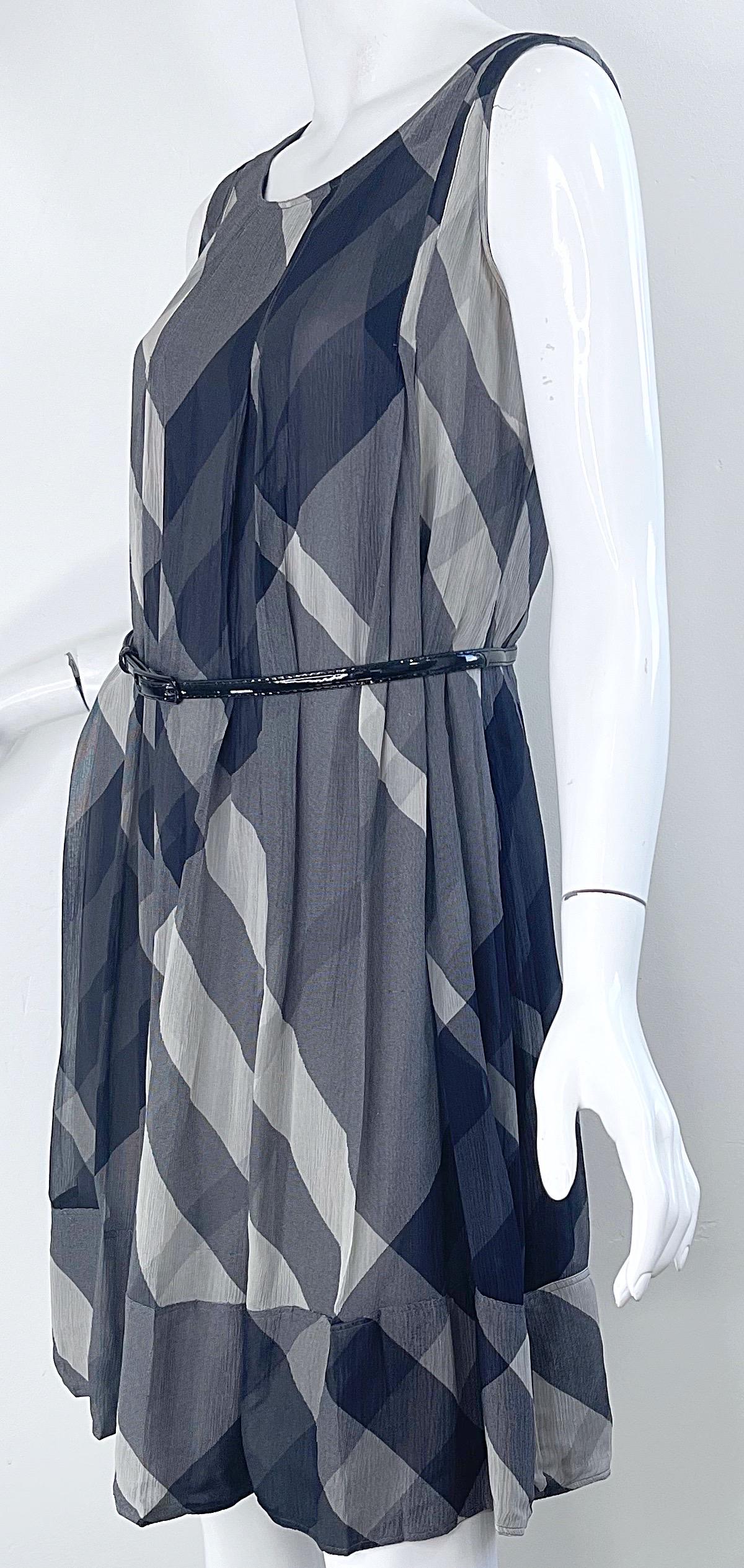 Burberry Fall 2001 Size 10 Gray Black Signature Plaid Silk Chiffon Belted Dress 7