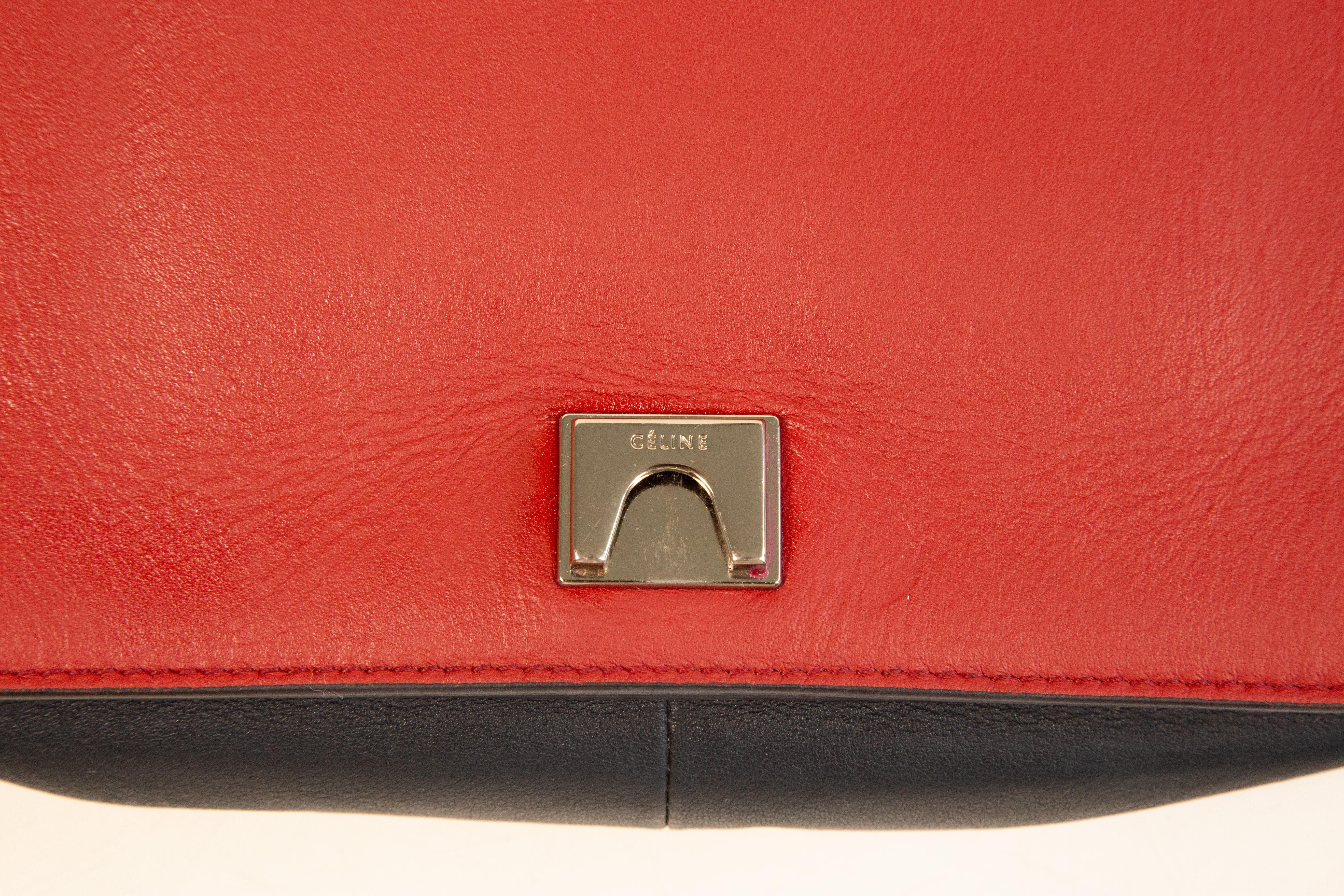 2000s Celine Frame Shoulder Bag Red & Anthracite Leather For Sale 8