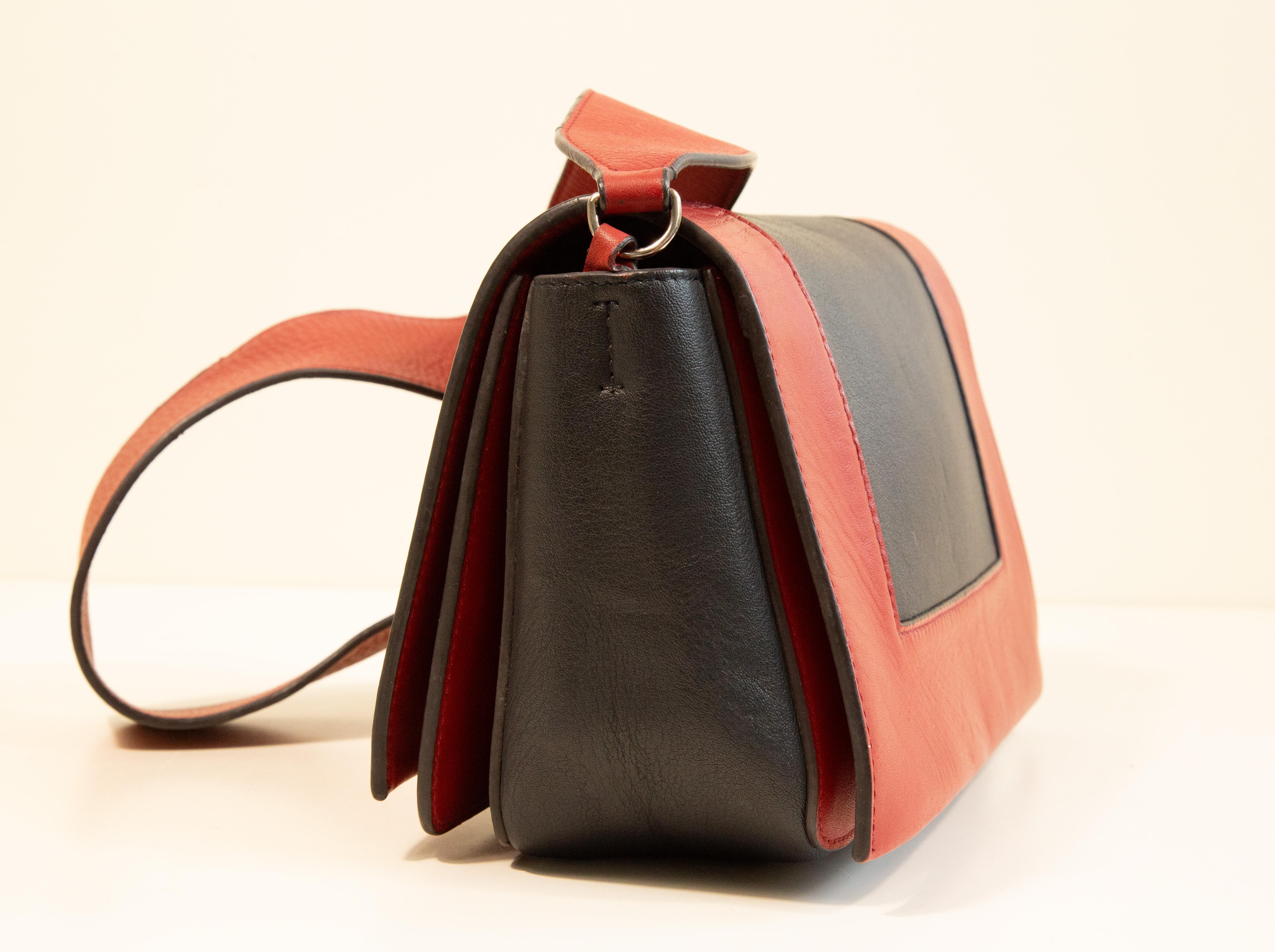 2000s Celine Frame Shoulder Bag Red & Anthracite Leather For Sale 1