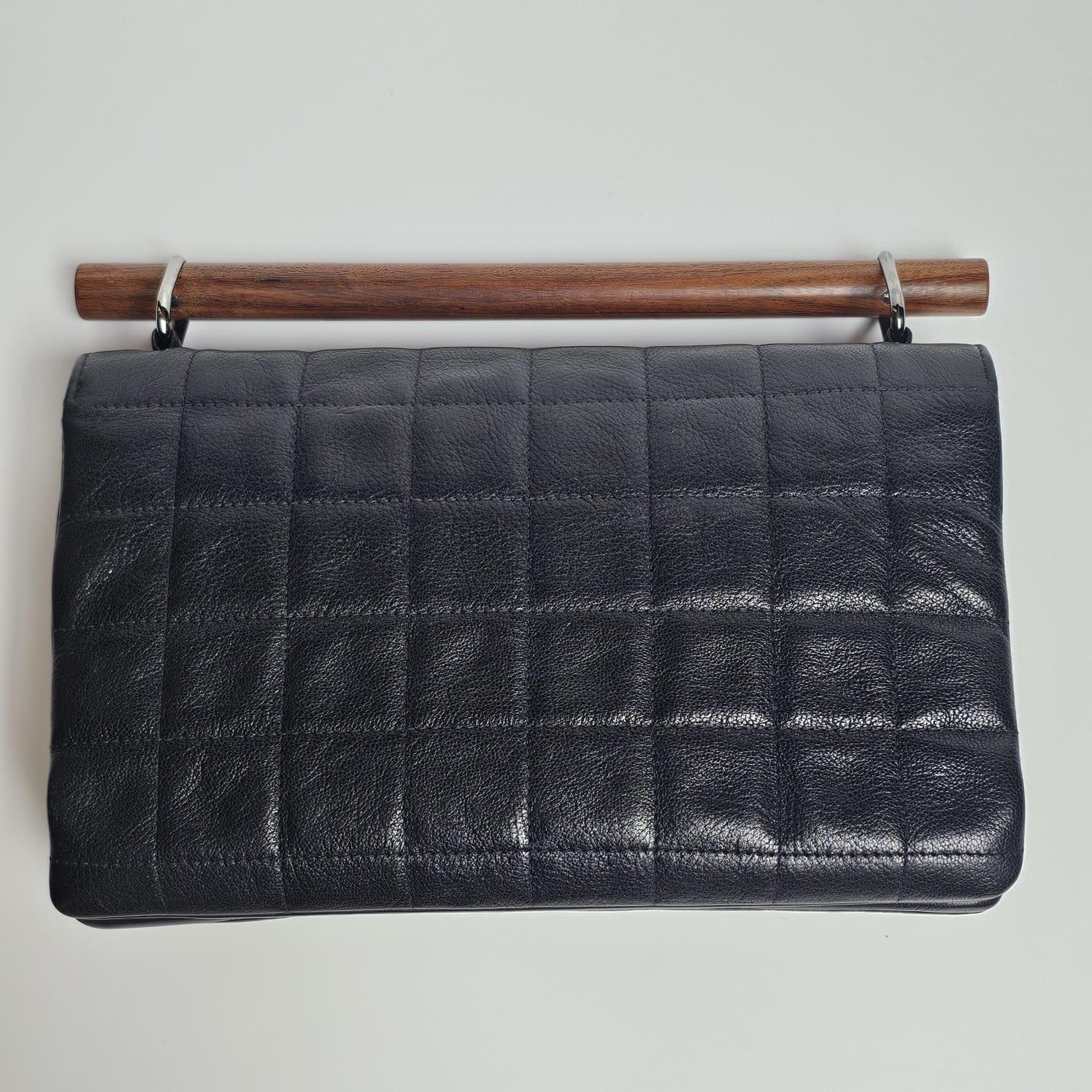 2000s Chanel Black Quilted Wooden Top Handle Reissue Clutch 10