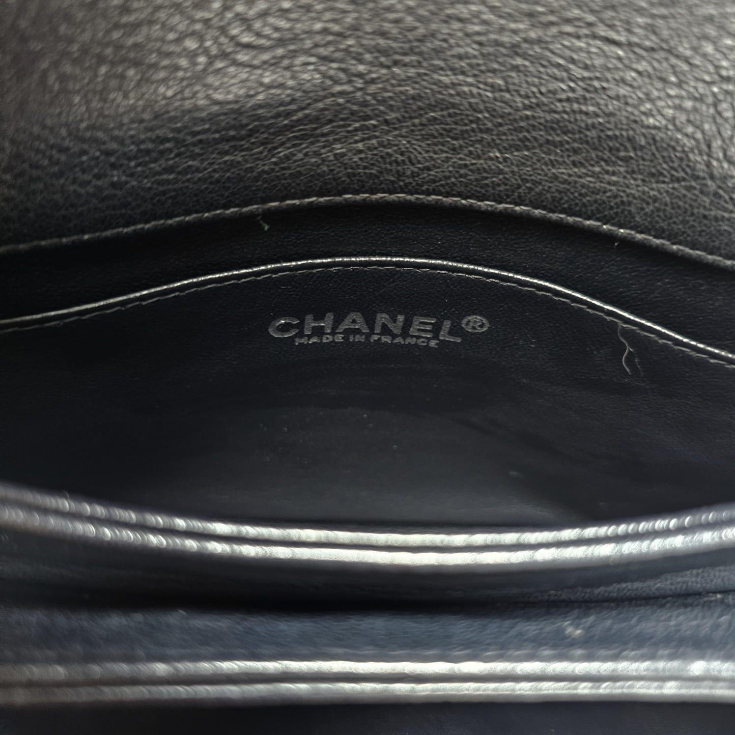 2000s Chanel Black Quilted Wooden Top Handle Reissue Clutch 13