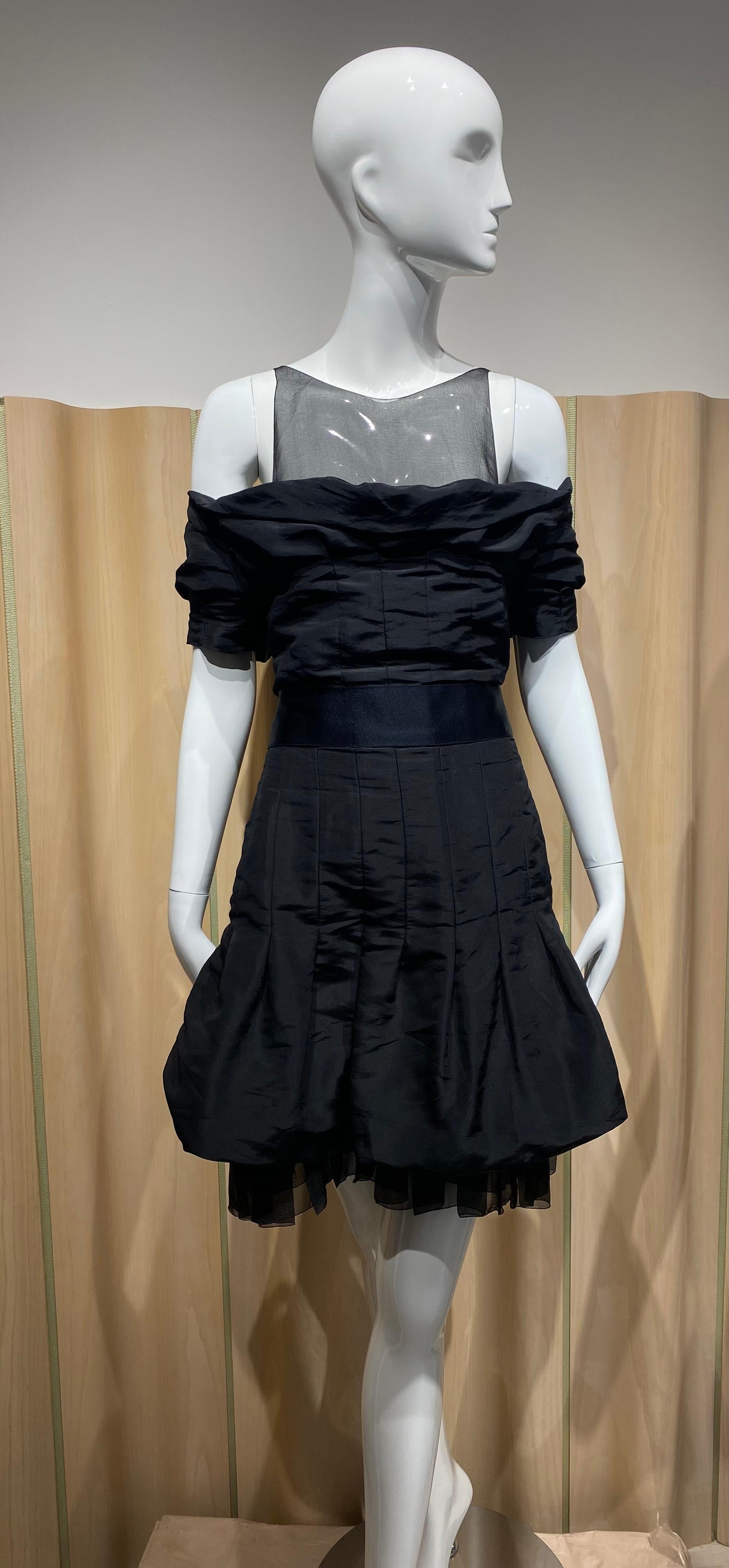 Women's 2000s CHANEL Black Silk Cocktail Dress For Sale