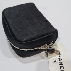 2000er Chanel Schwarzer Vintage Satin- Make-up-Beutel