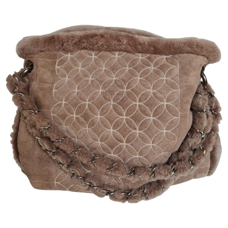 2000s Chanel Brown Shearling Quilted Bag For Sale at 1stDibs
