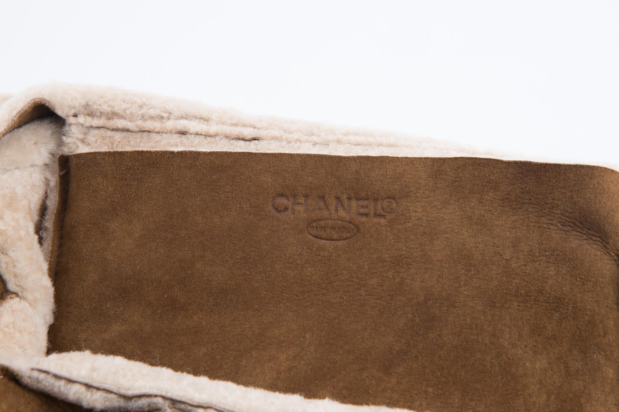 2000s Chanel Mademoiselle Camel Shearling Bag 4