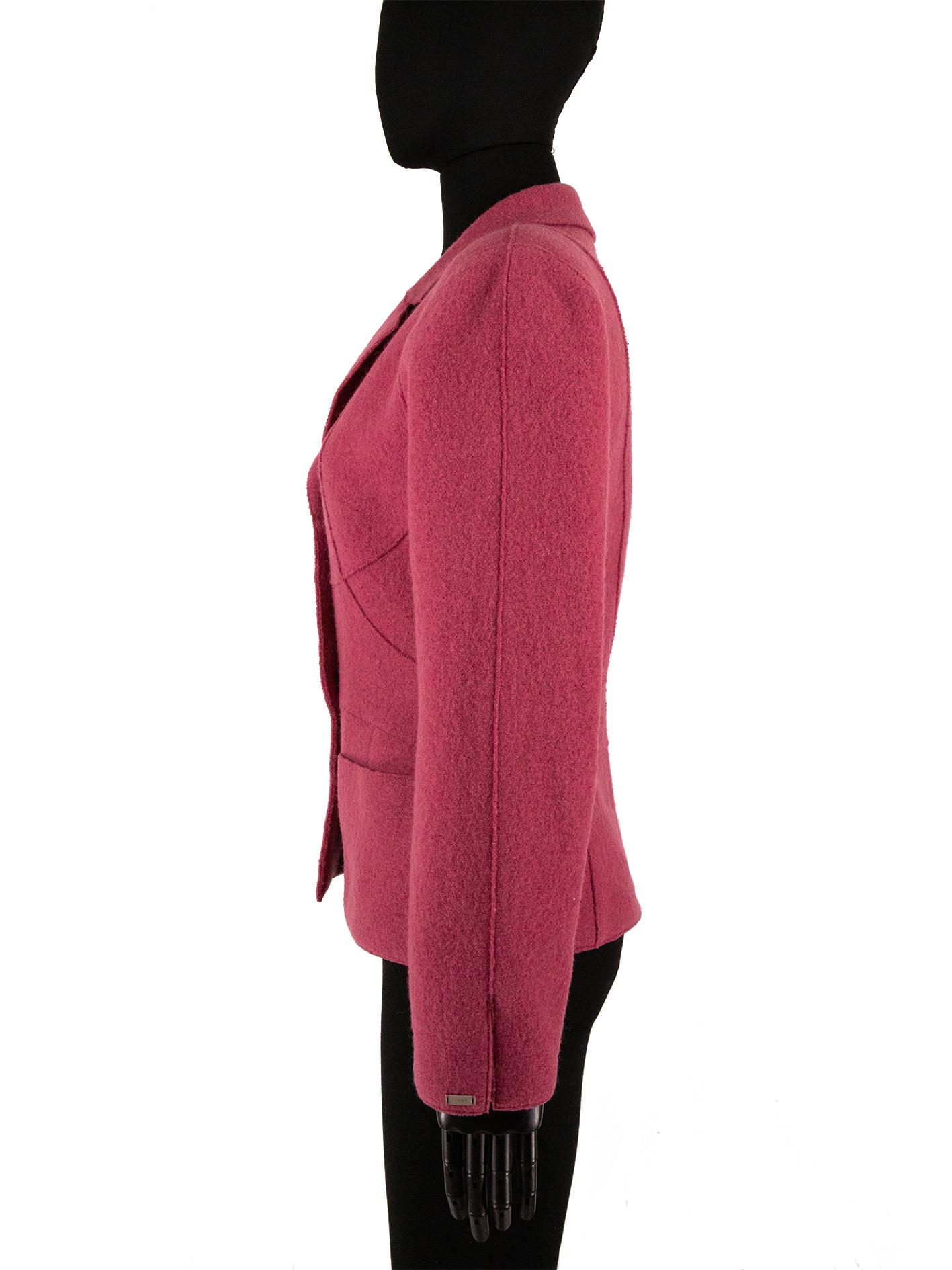 Veste rose poinçon Chanel des années 2000 Pour femmes en vente