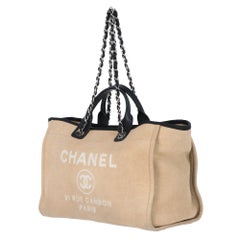 2000s Chanel Vintage beige cotton logoed handbag