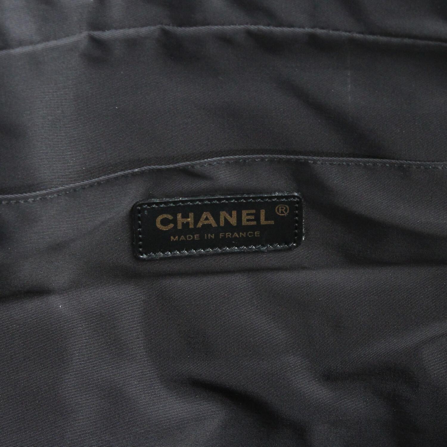 2000s Chanel Vintage Black logoed Briefcase For Sale 3
