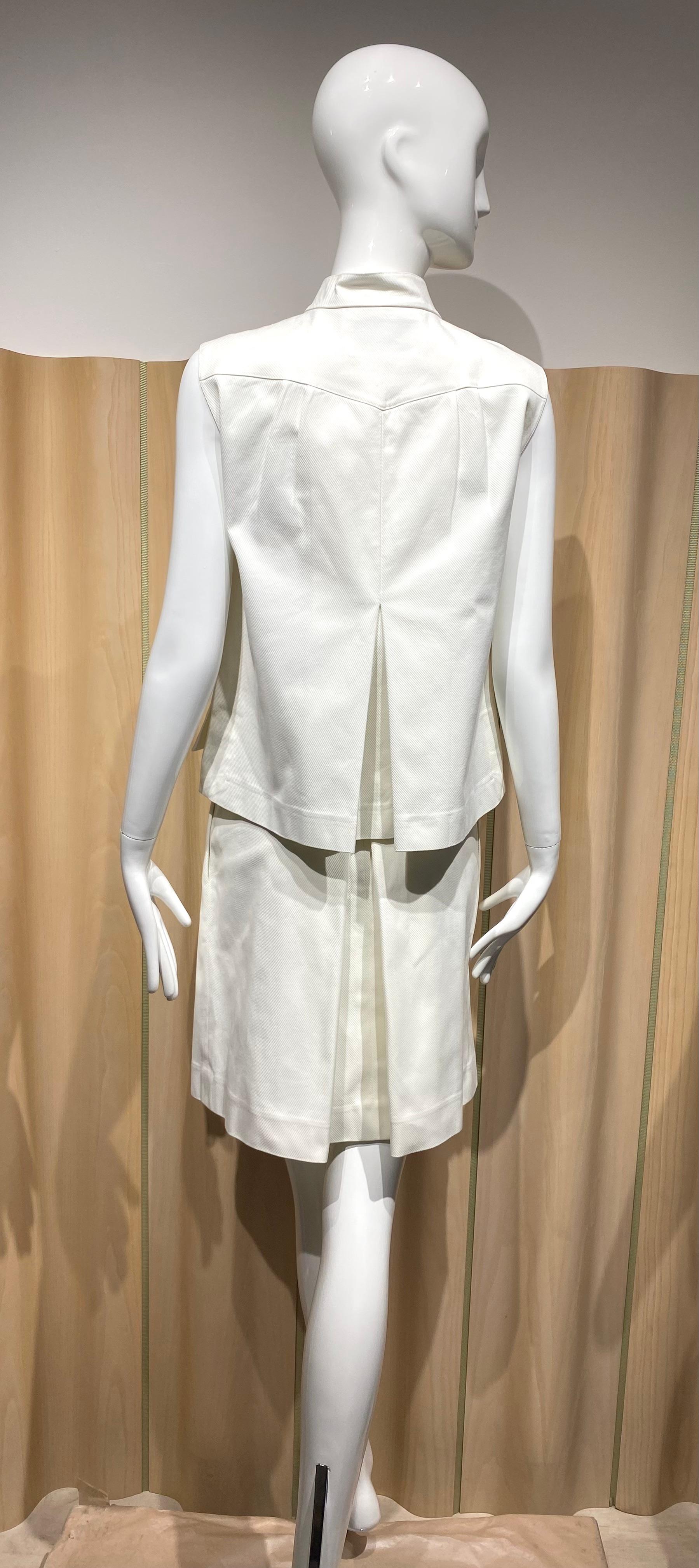 2000s Chanel White Cotton Bow Top and skirt Set For Sale 5