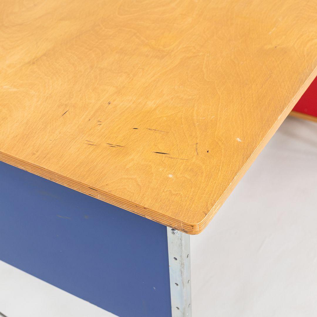 Bureau multicolore des années 2000 Charles and Ray Eames for Herman Miller EDU en vente 4