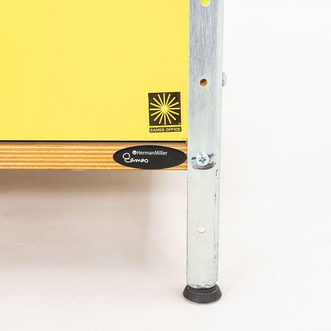 Bureau multicolore des années 2000 Charles and Ray Eames for Herman Miller EDU en vente 5