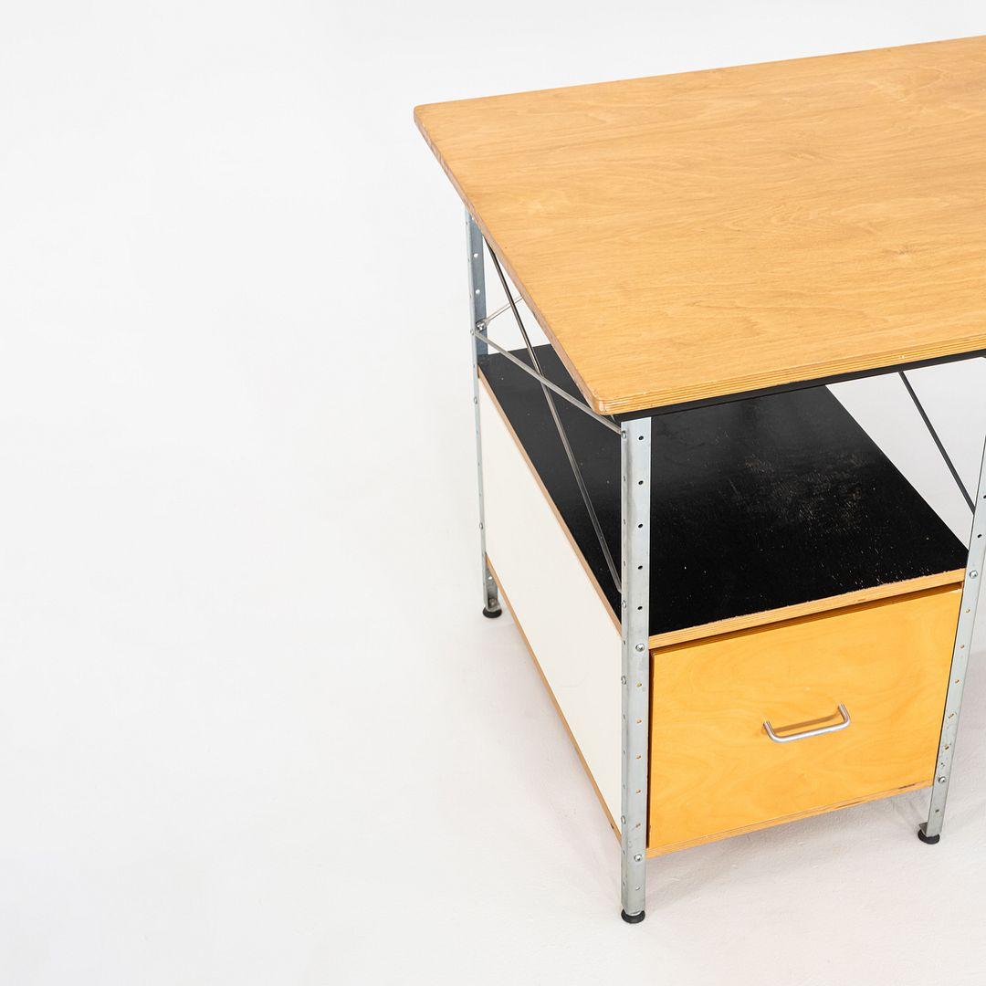 Bureau multicolore des années 2000 Charles and Ray Eames for Herman Miller EDU en vente 2