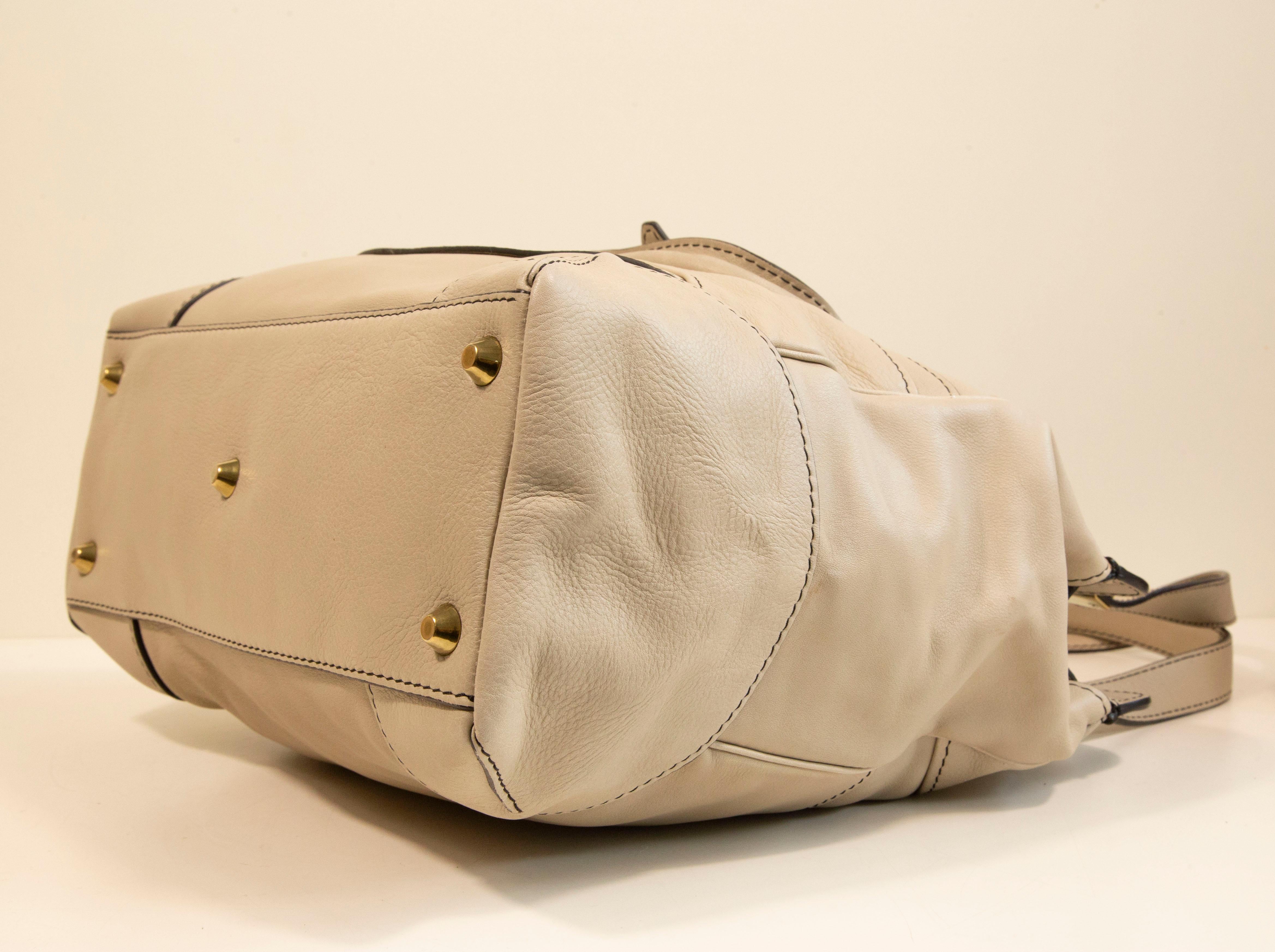 2000s Chloe Beige Leather Large Tote Bag For Sale 2