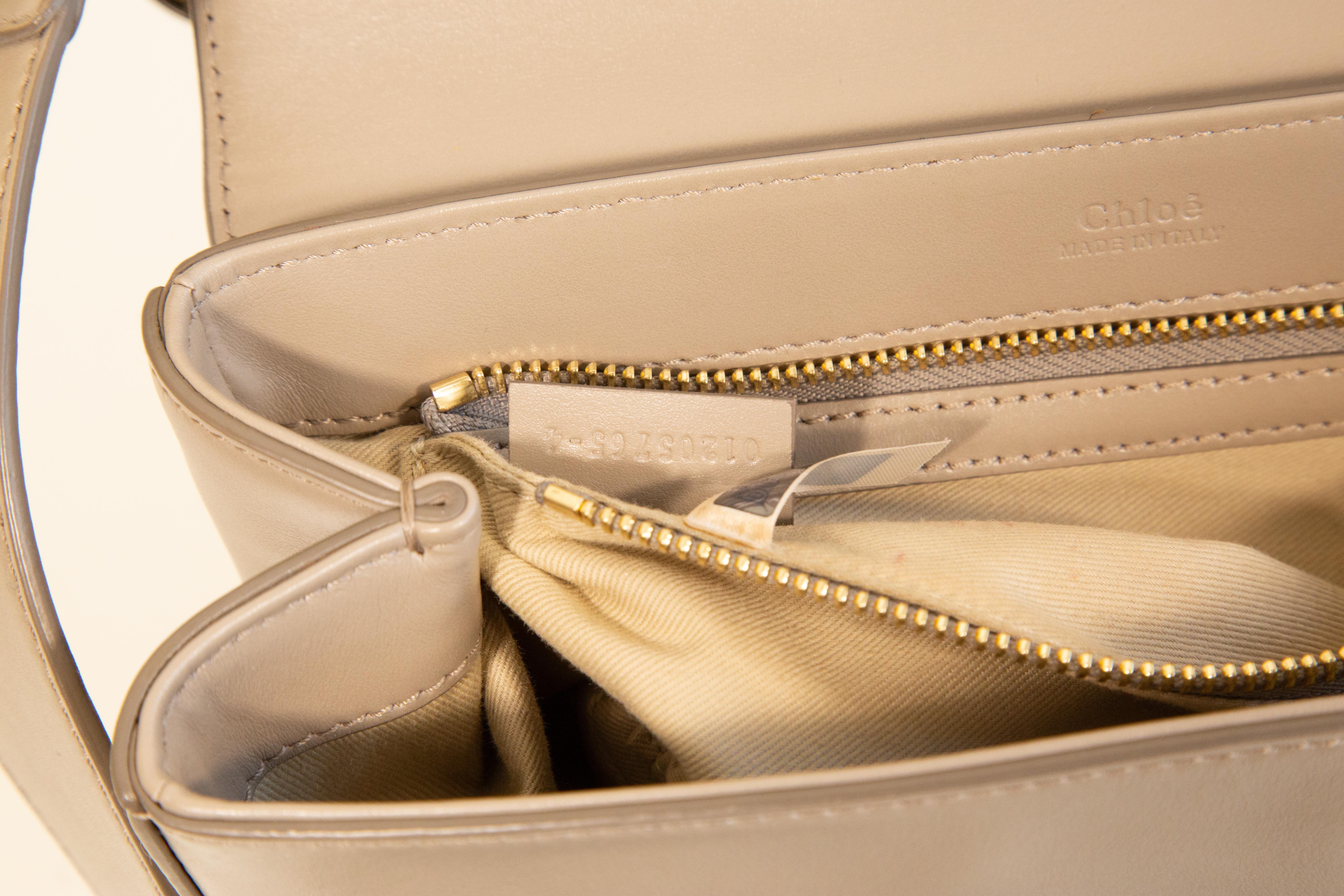 2000s Chloe C 2 Way Bag in Beige Leather For Sale 10