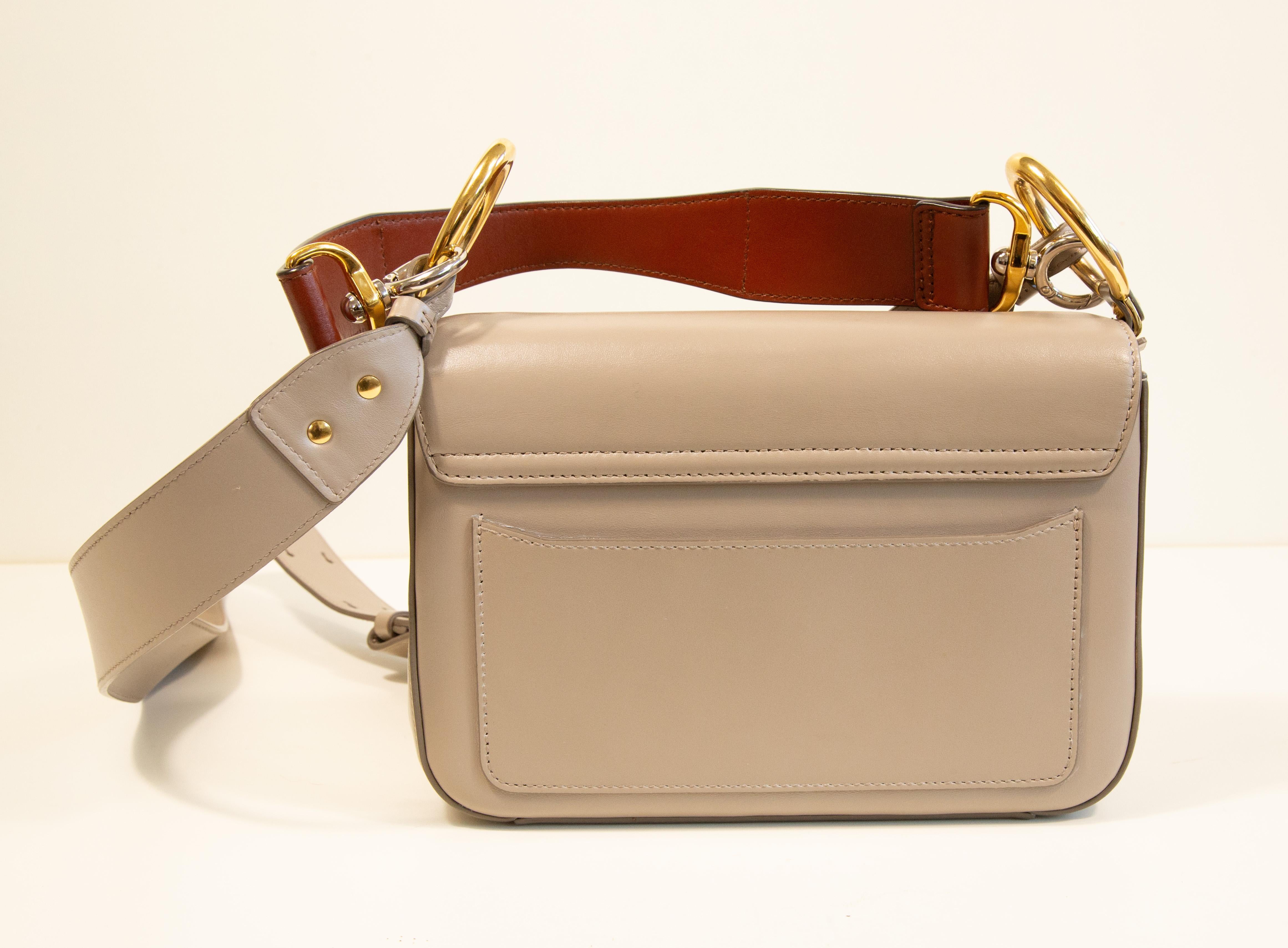 2000s Chloe C 2 Way Bag in Beige Leather For Sale 5