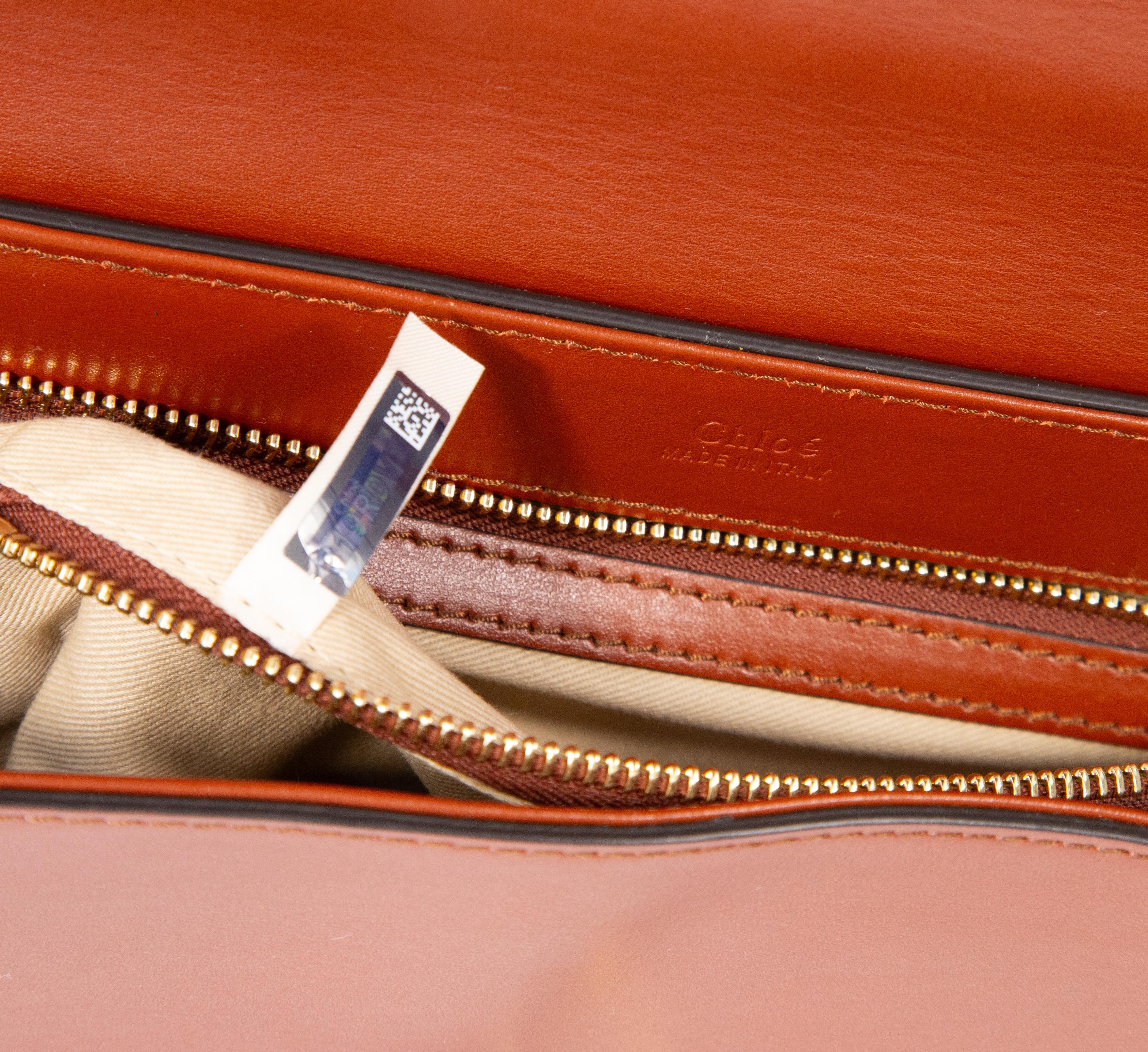 2000er Chloe C Bag Sepia Braun Convertible Bag im Angebot 11