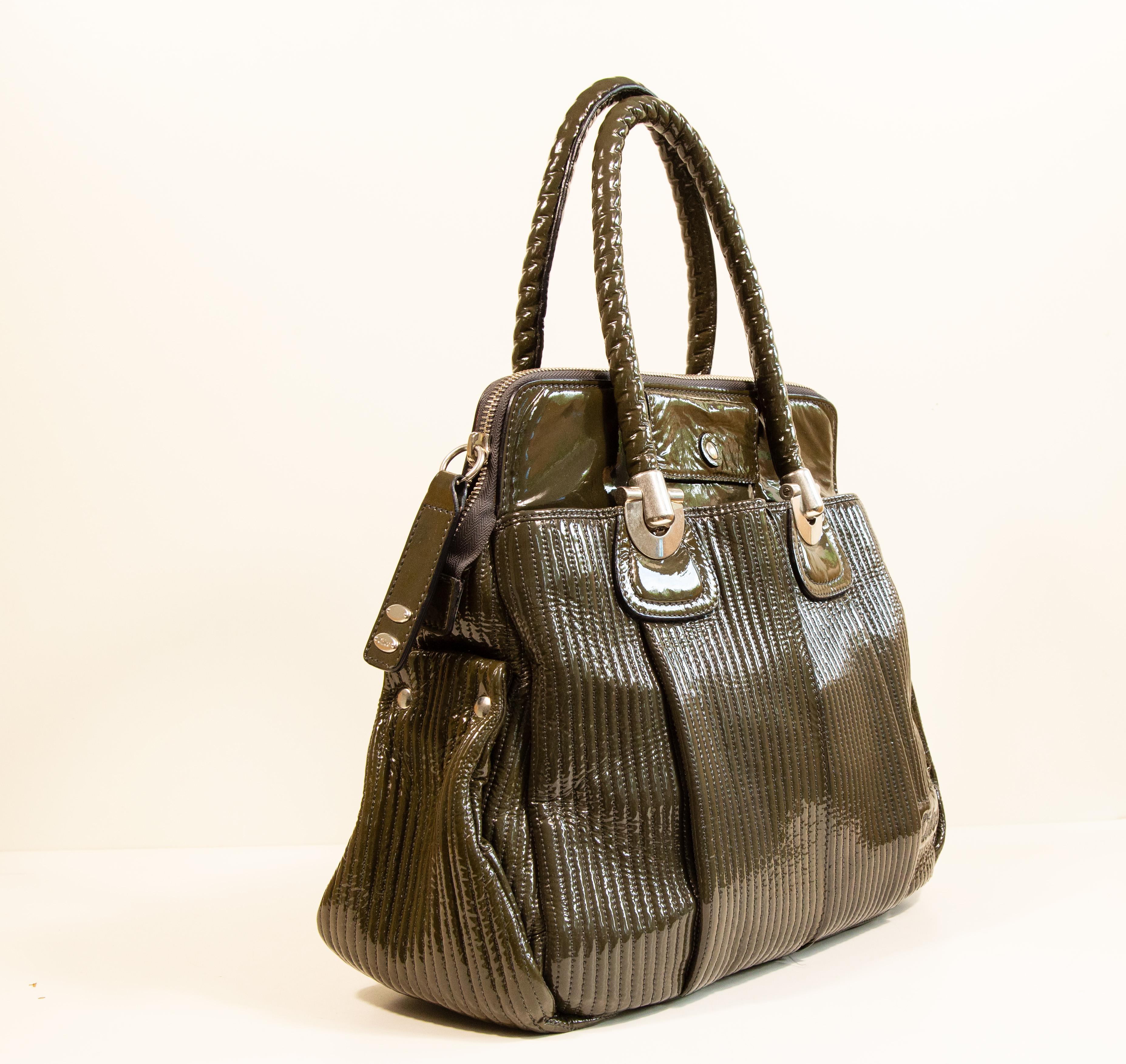 Brown 2000s Chloe Heloise Shoulder Bag in Green Patent Leather For Sale