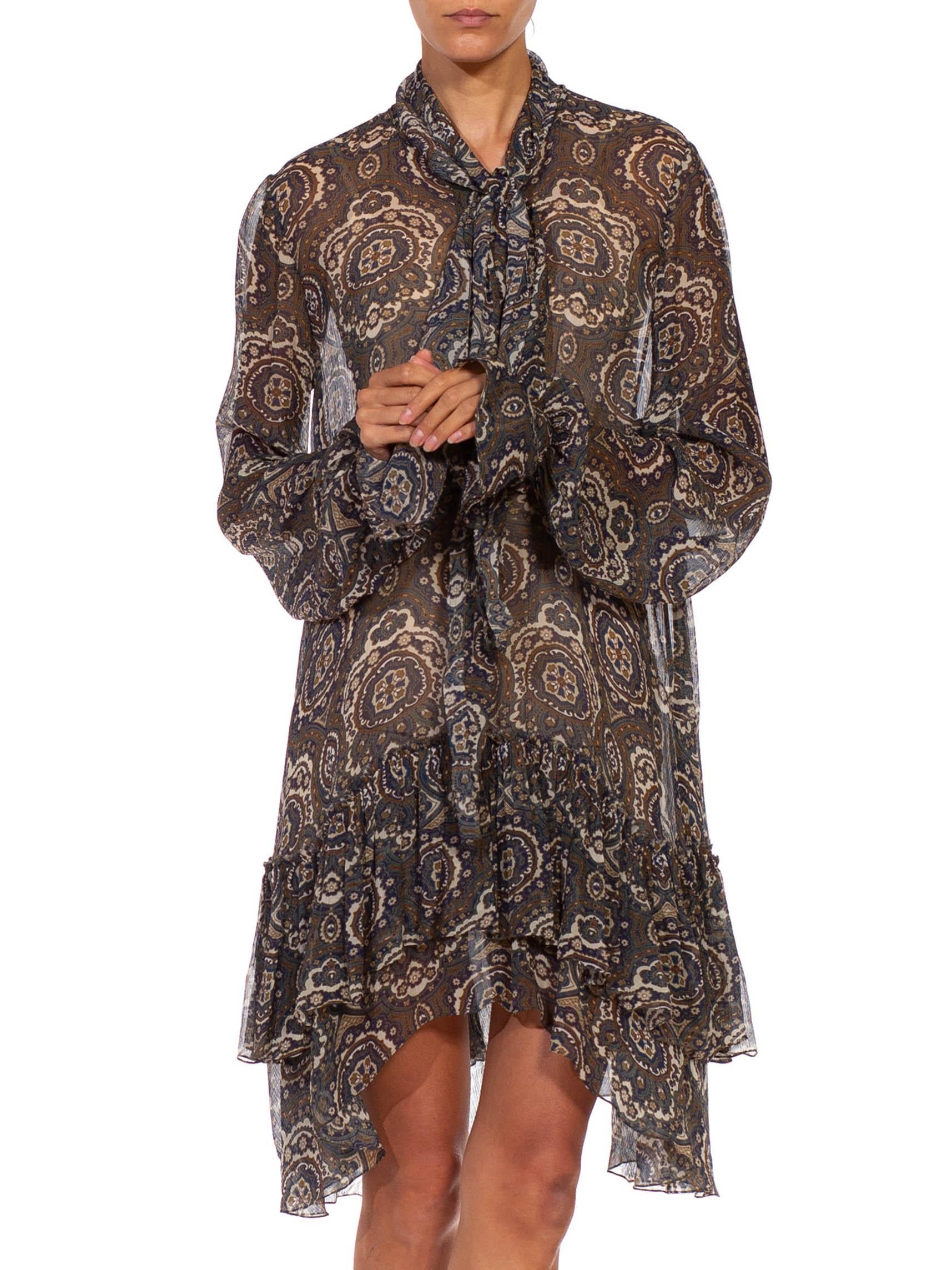 De las mujeres 2000S CHLOE Vestido de gasa de seda paisley azul marino y blanco