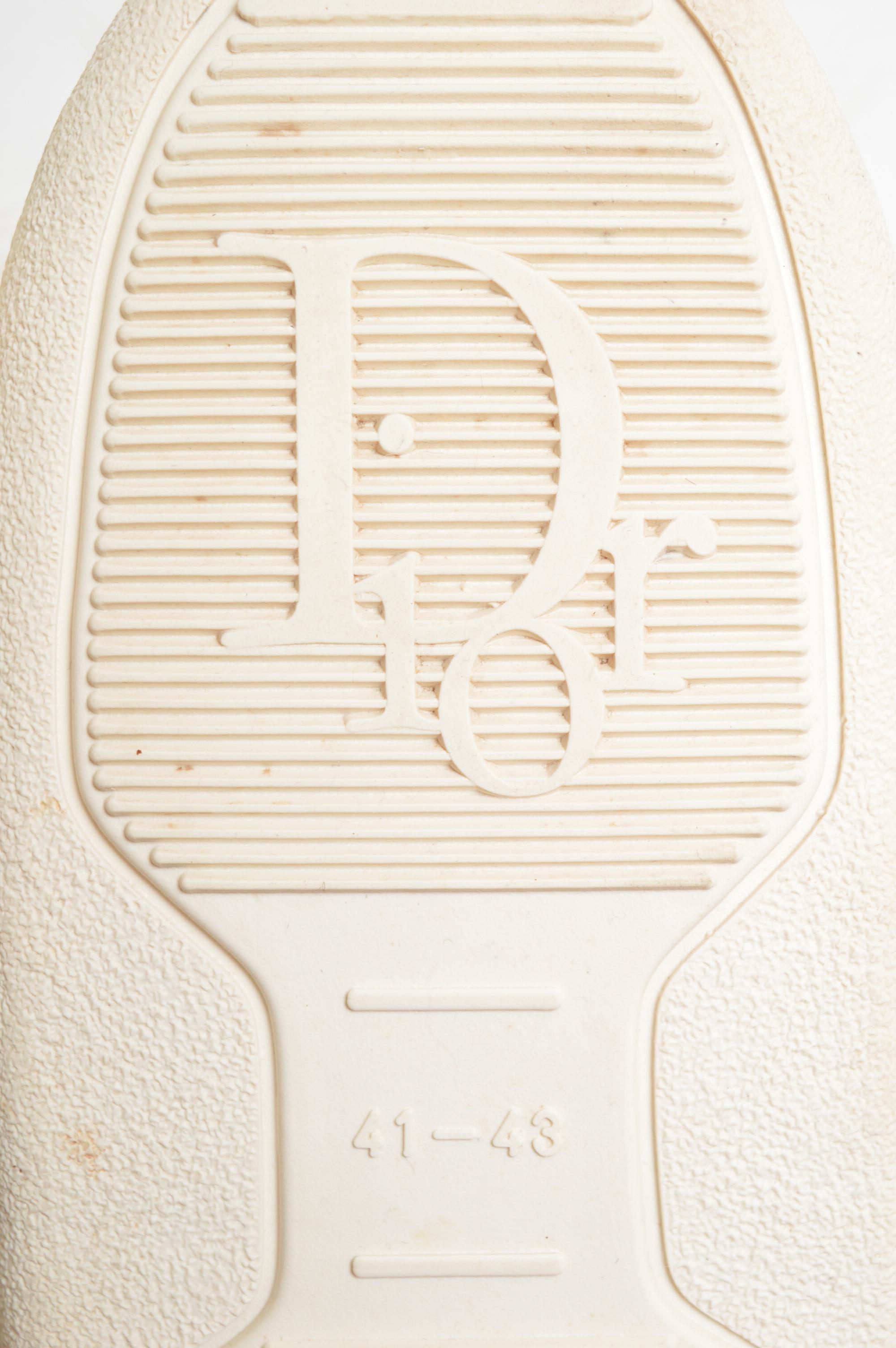 2000's Christian Dior by John Galliano Weiße Pelz-Schneestiefel EU 41-43 im Angebot 11