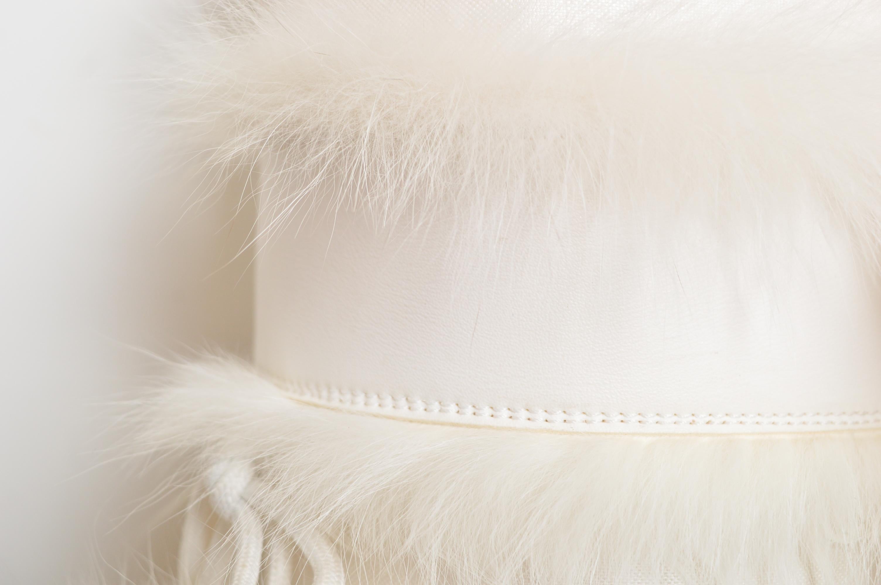 2000's Christian Dior by John Galliano Weiße Pelz-Schneestiefel EU 41-43 im Angebot 2