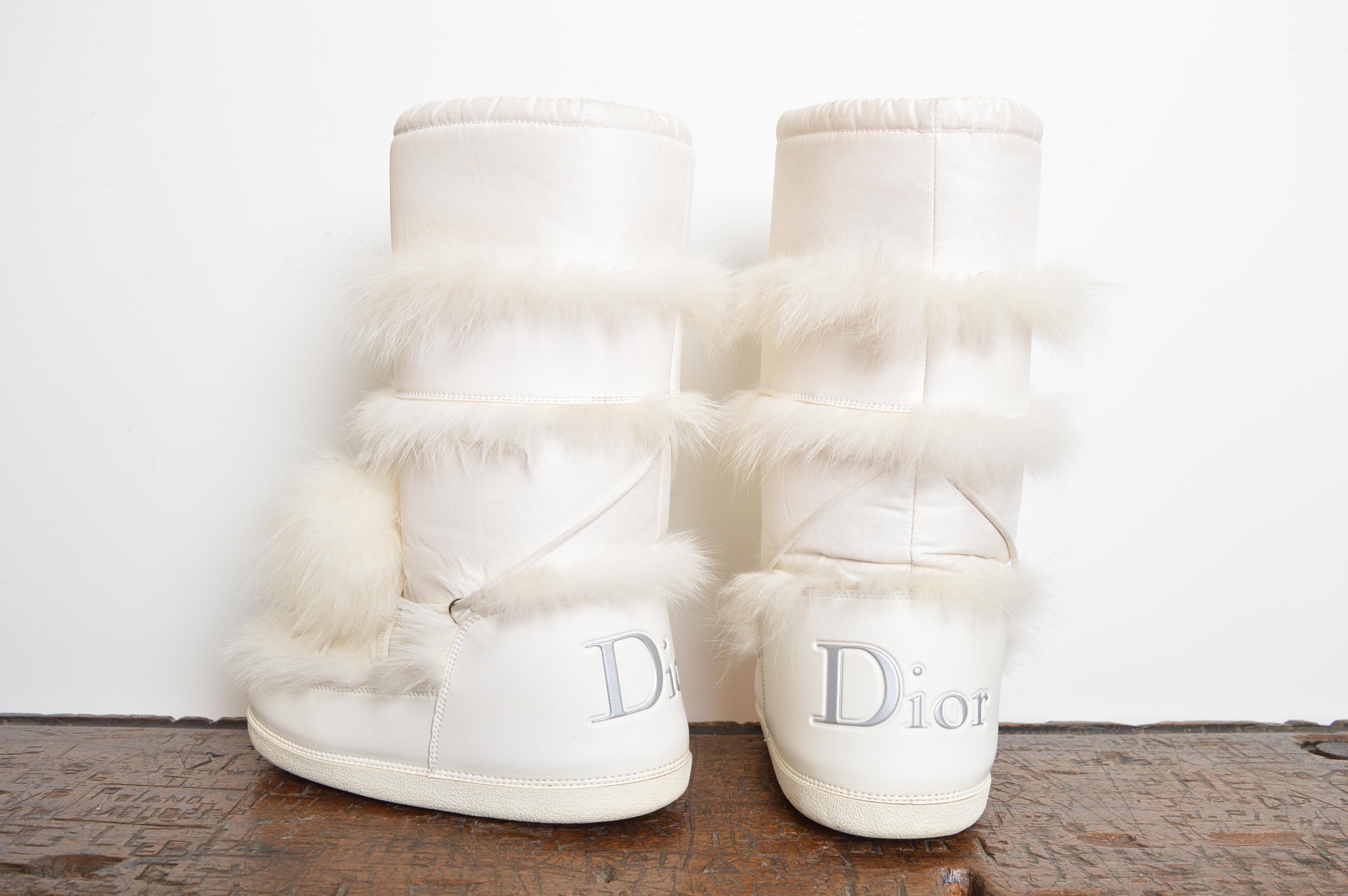 2000's Christian Dior by John Galliano Weiße Pelz-Schneestiefel EU 41-43 im Angebot 3