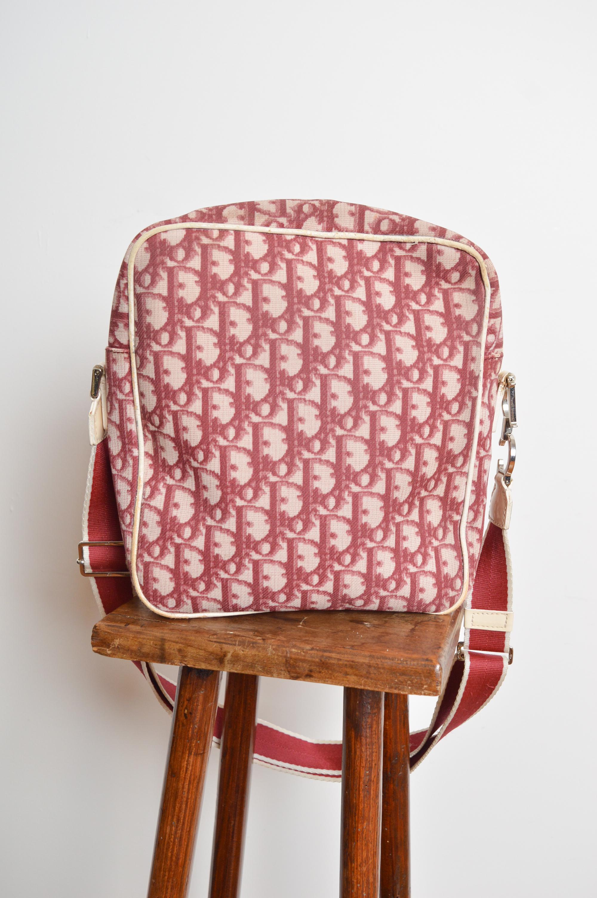 2000s Christian Dior John Galliano for Christian Dior Borsa a tracolla Trotter Monogram Rosa Lampone in vendita 8