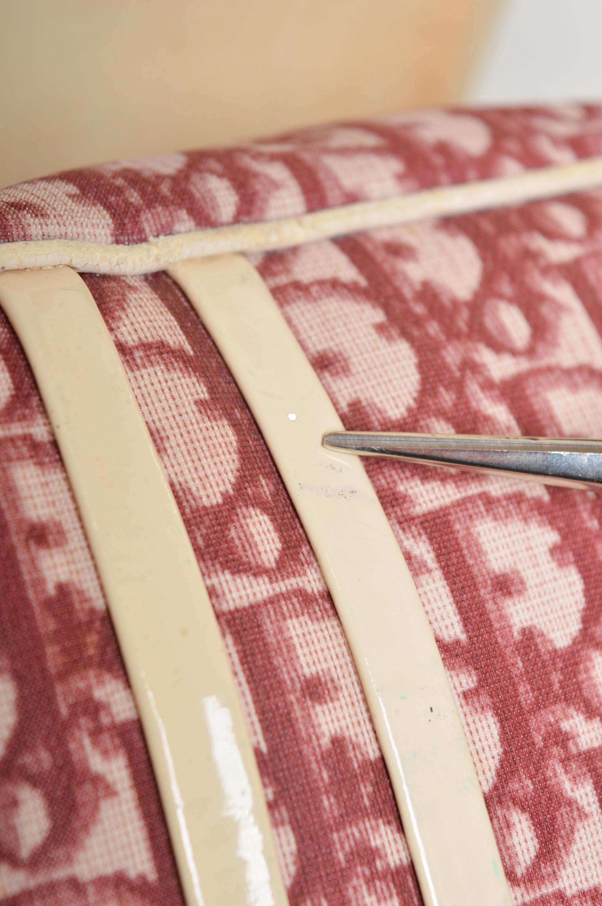 2000s Christian Dior John Galliano for Christian Dior Borsa a tracolla Trotter Monogram Rosa Lampone in vendita 9