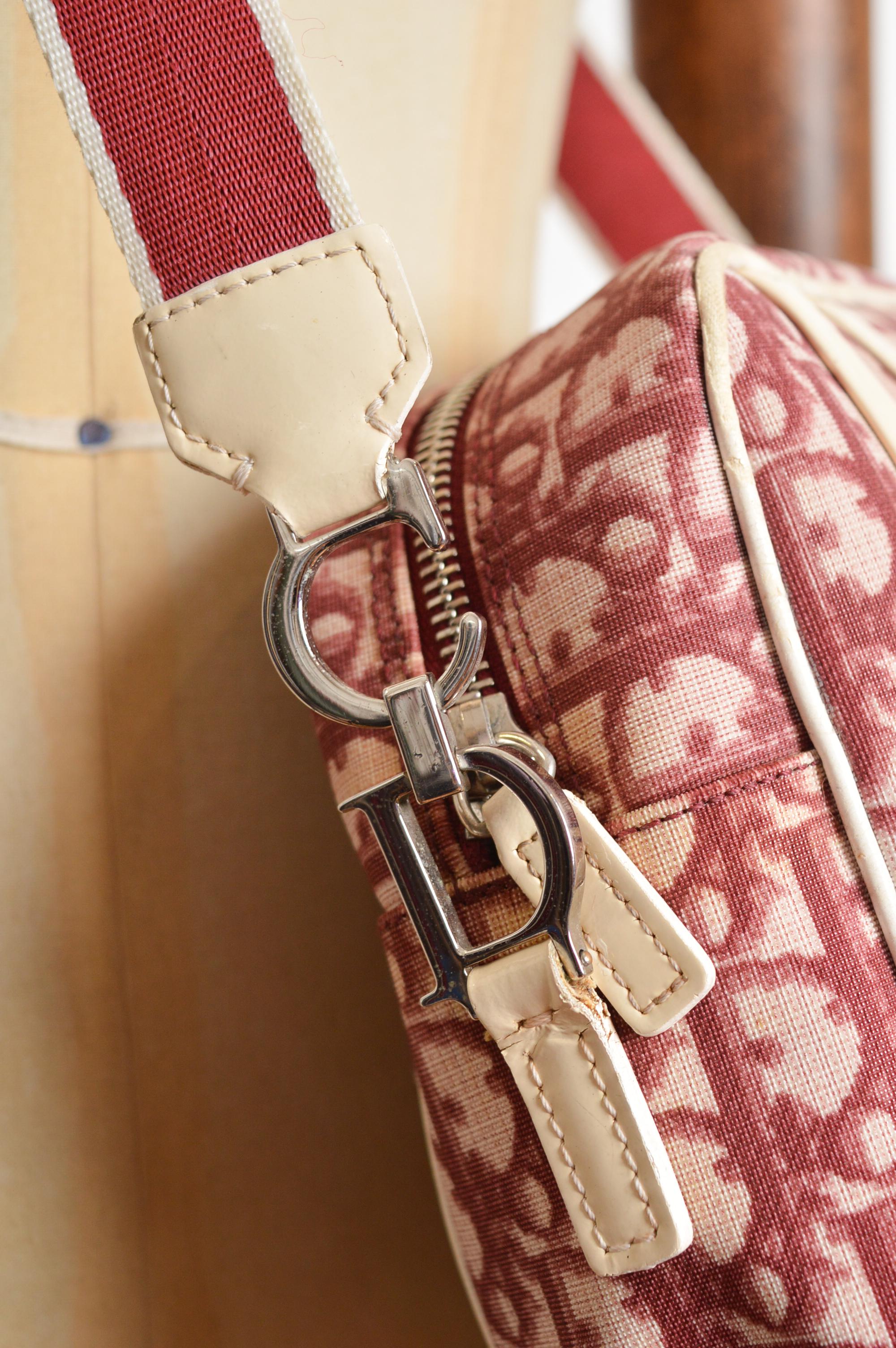 Donna 2000s Christian Dior John Galliano for Christian Dior Borsa a tracolla Trotter Monogram Rosa Lampone in vendita