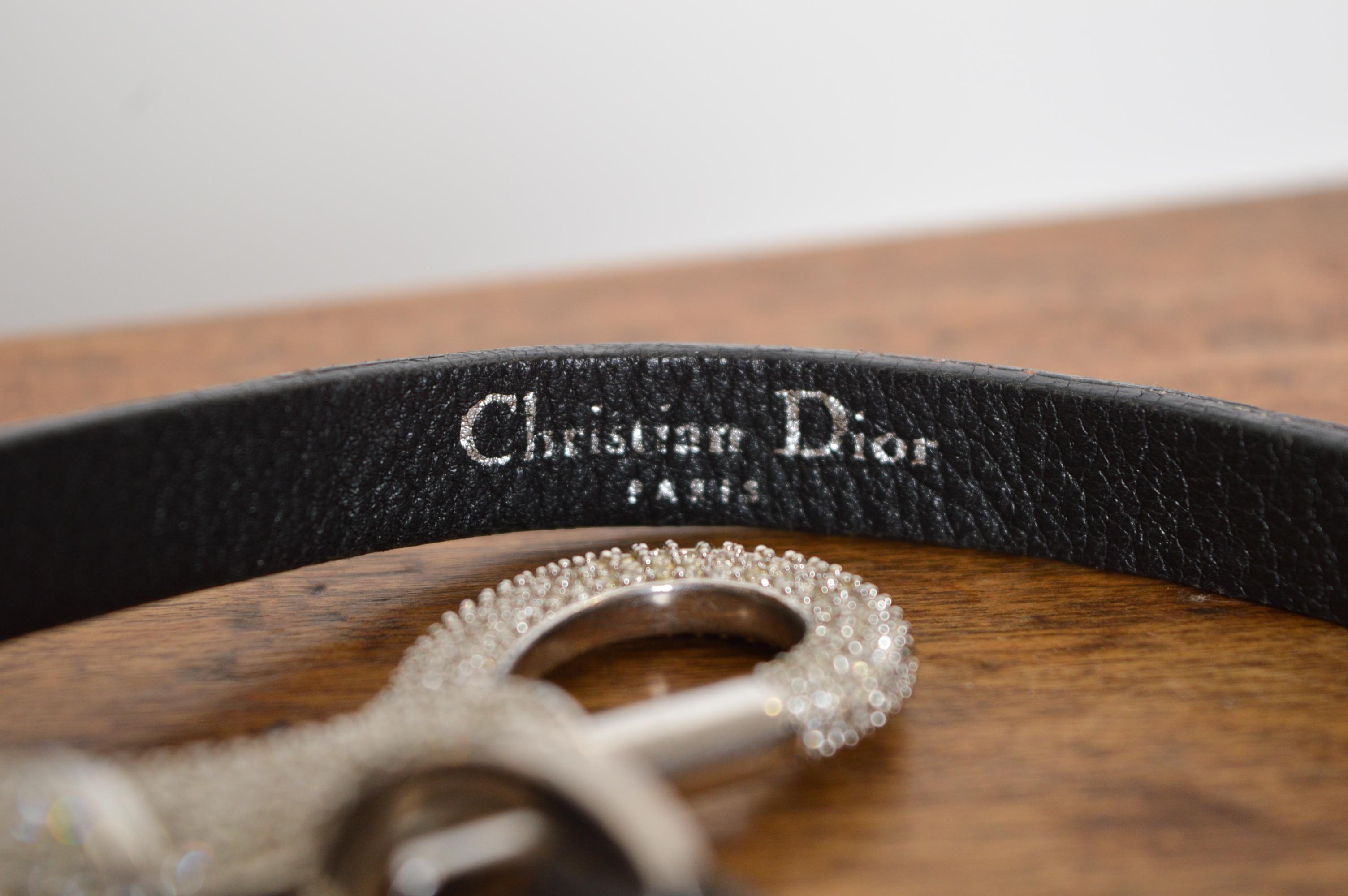2000er Christian Dior John Galliano Strass Chrom Hundemarke Leder Taillengürtel im Angebot 8