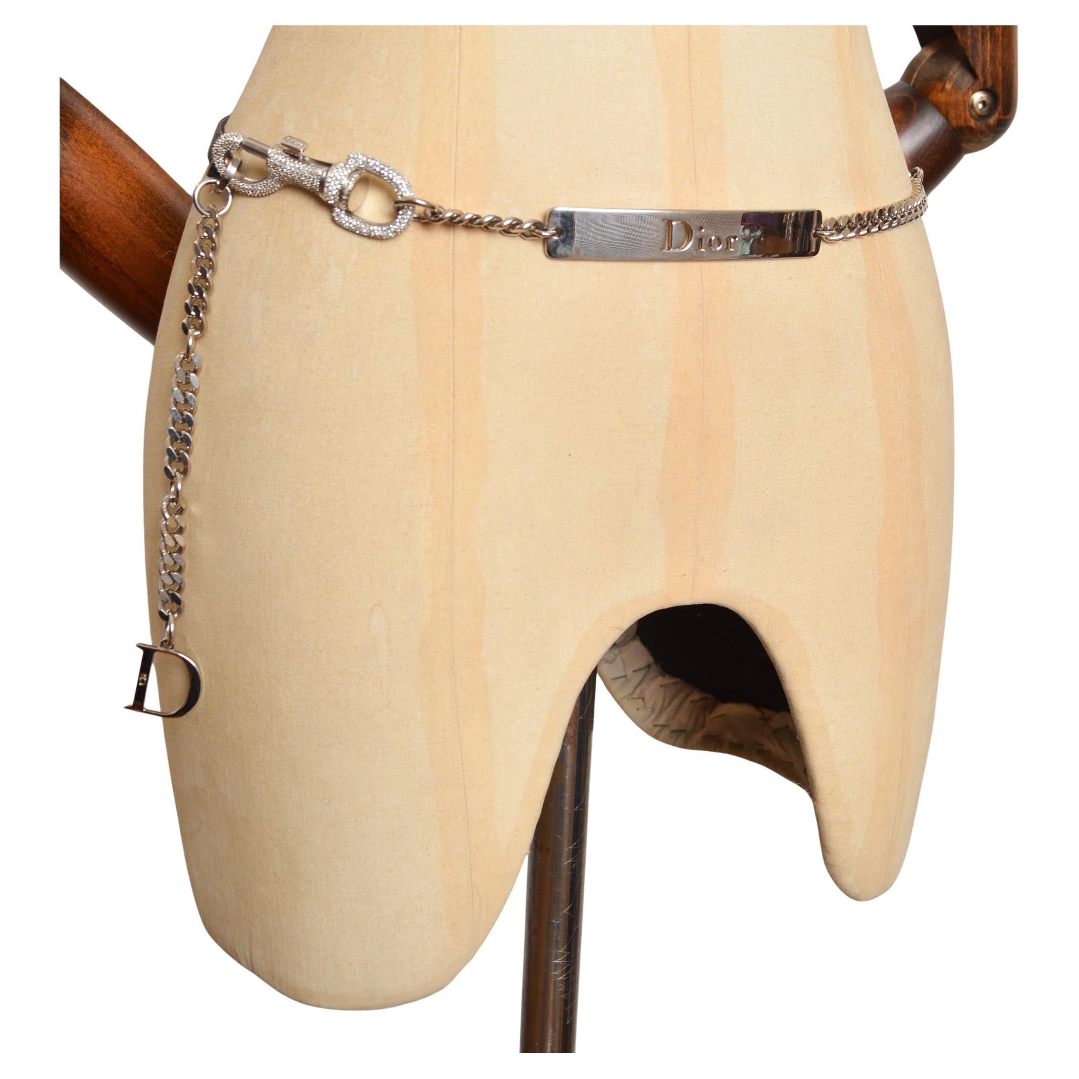 2000er Christian Dior John Galliano Strass Chrom Hundemarke Leder Taillengürtel im Angebot