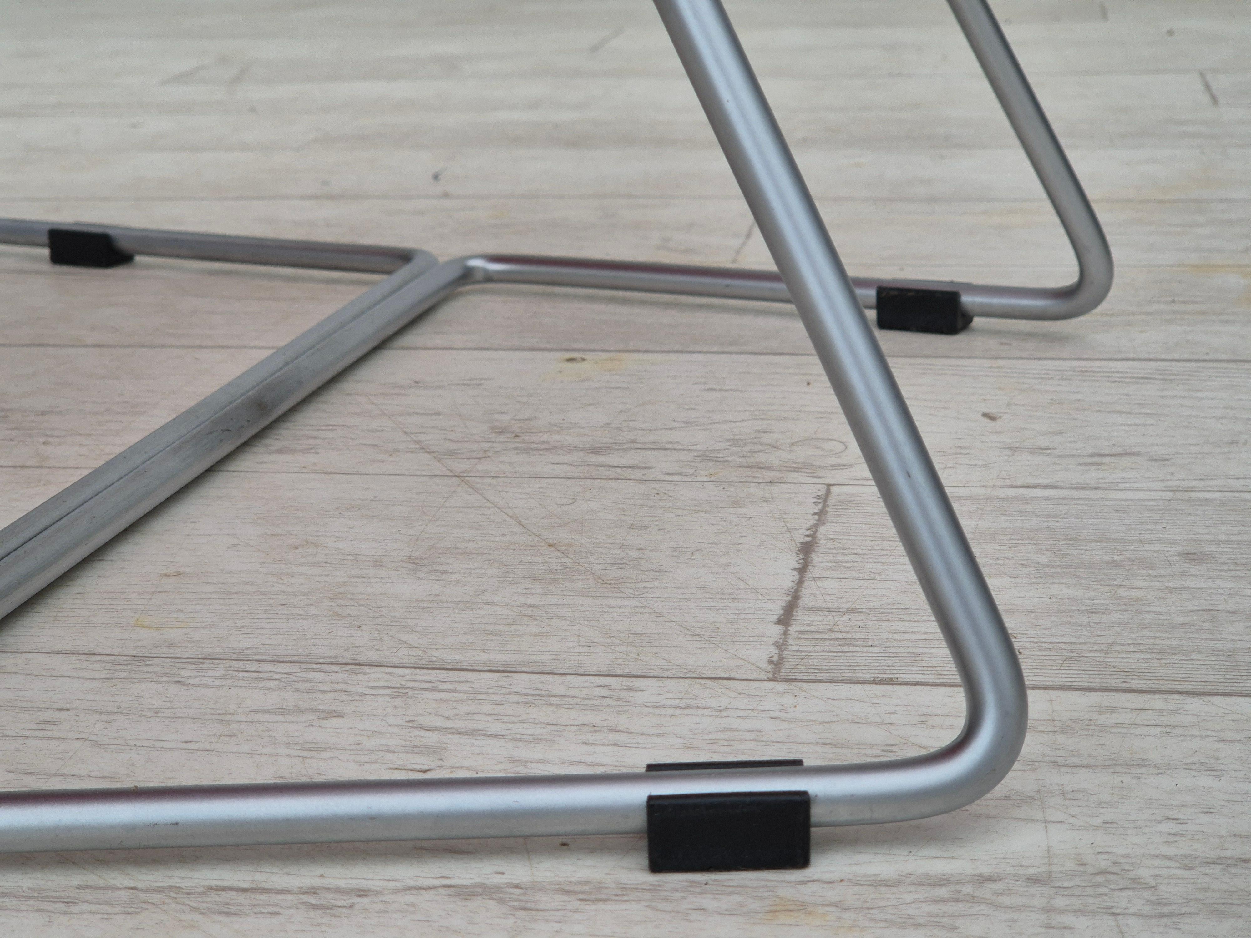 Années 2000, Design/One danois par Hee Welling pour Nielaus Møbler, paire de chaises longues. en vente 13