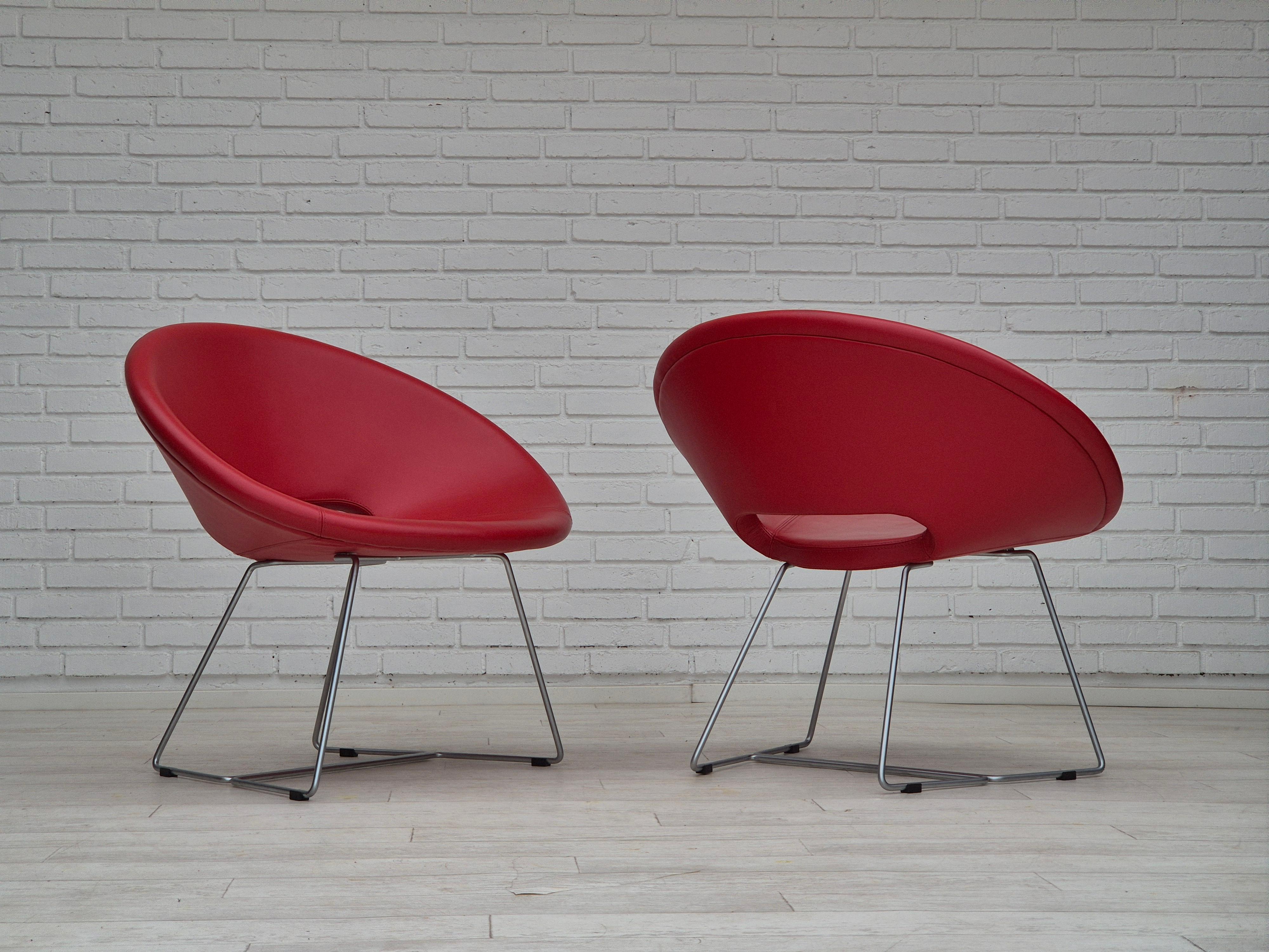 Scandinave moderne Années 2000, Design/One danois par Hee Welling pour Nielaus Møbler, paire de chaises longues. en vente