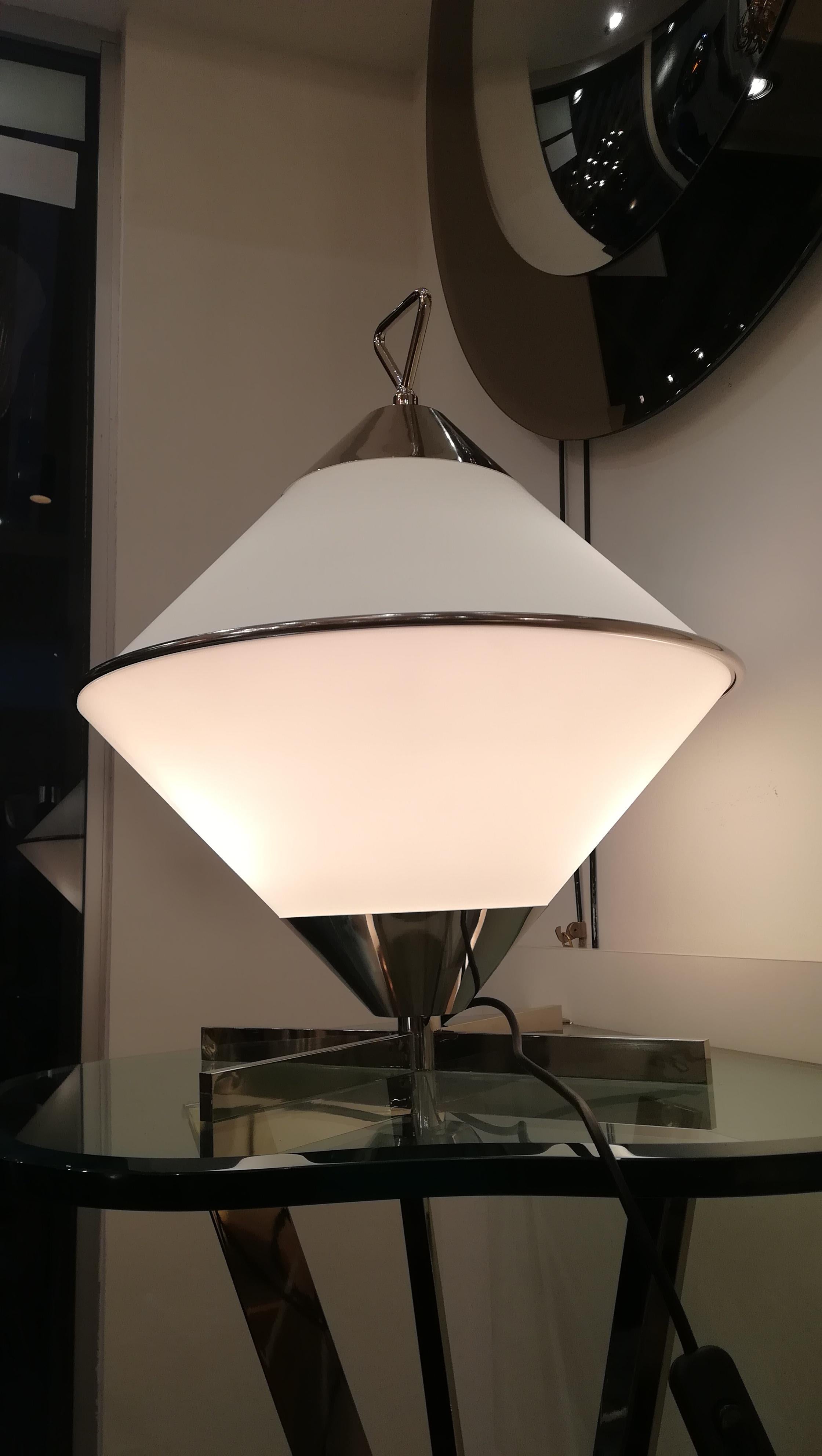 European 2000s Design Opaline and Chromium Table Lamp For Sale