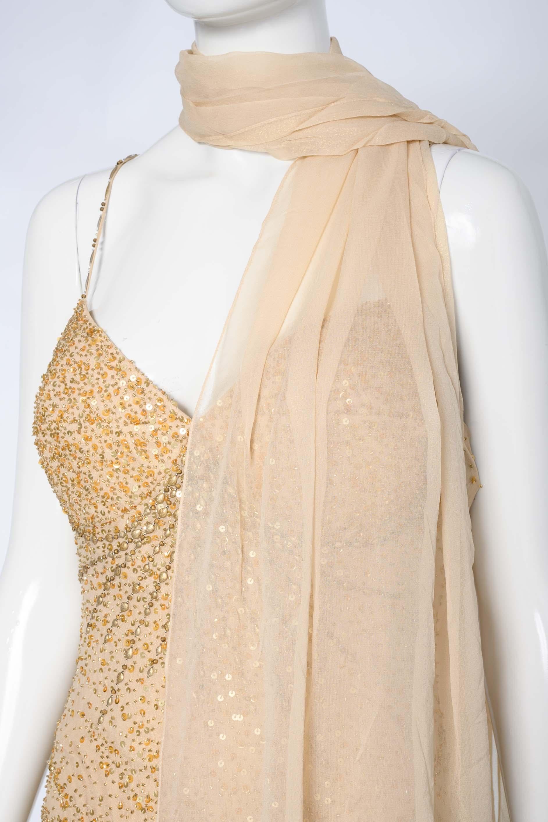 2000s Diane Freis Gold Sequinned Evening Dress In Excellent Condition For Sale In Hong Kong, HK