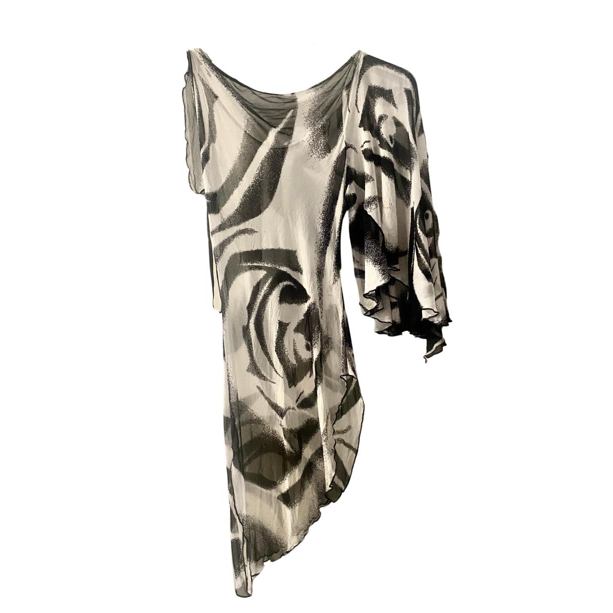 Beige 2000s Diane Von Furstenberg Black White Abstract Silk Blouse For Sale