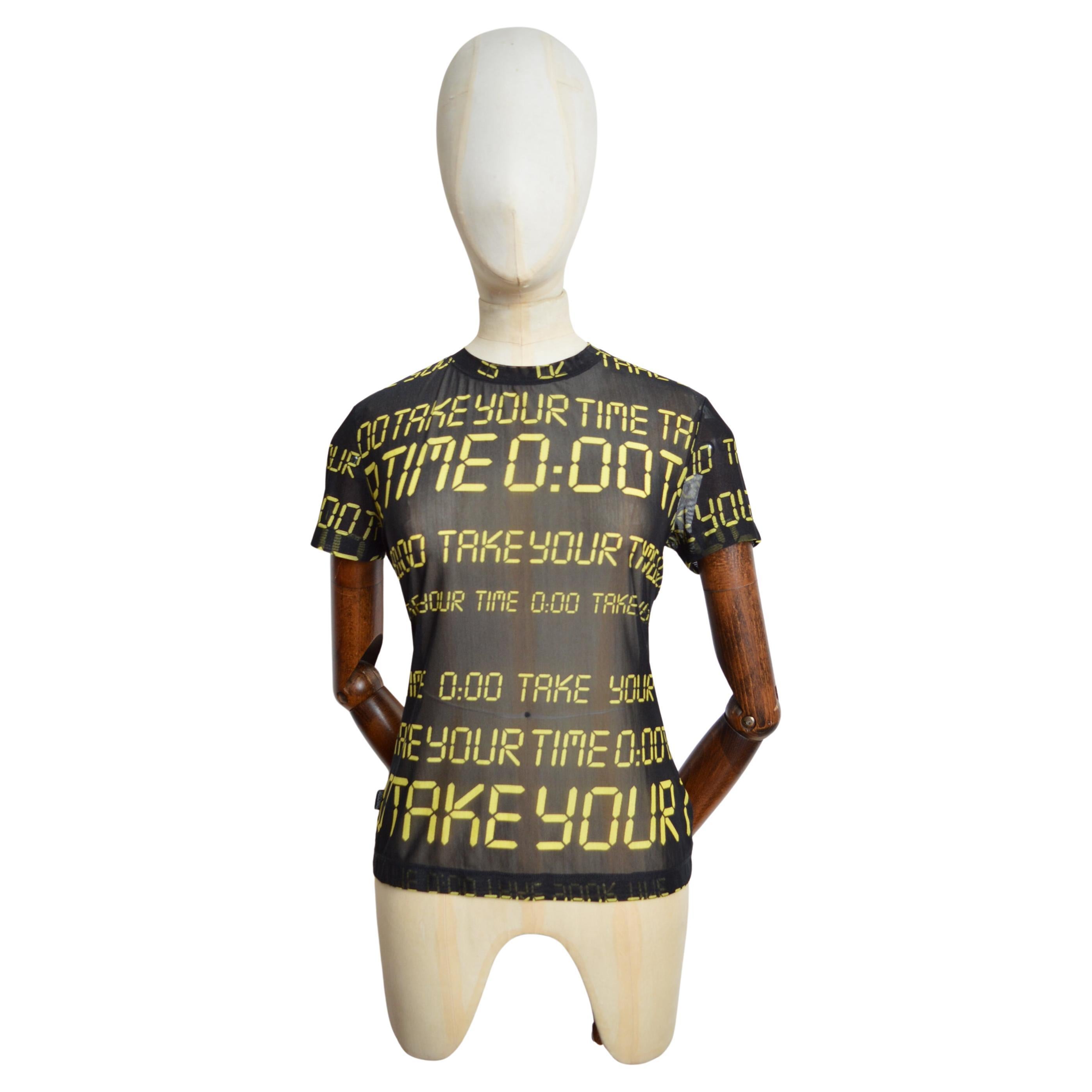 2000's Motif numérique Moschino T-shirt en micro-maille transparente noir et vert fluo en vente